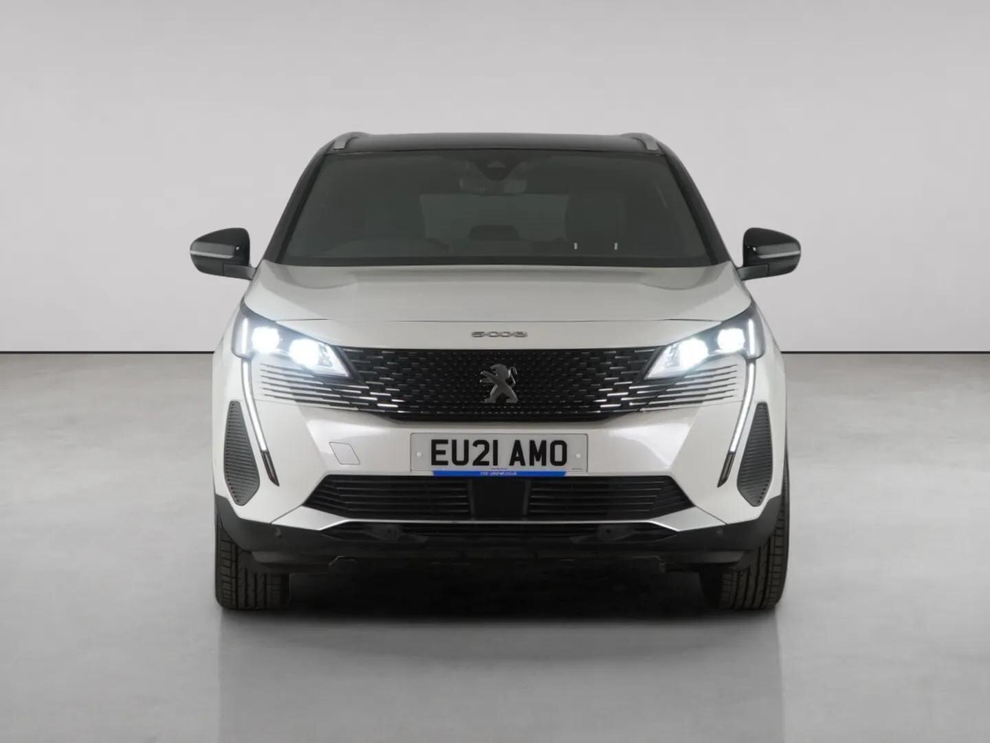 Peugeot 5008 view 5