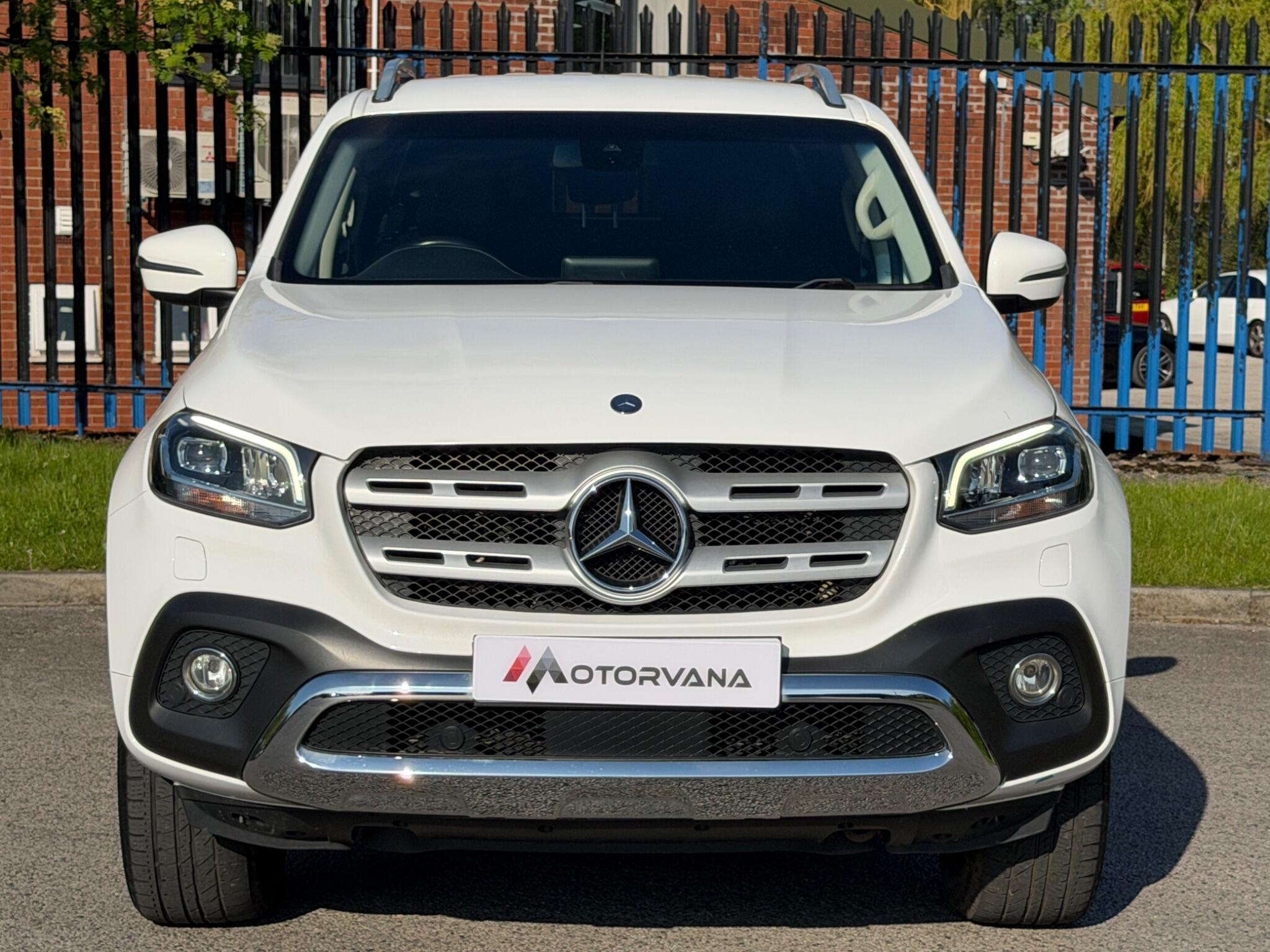 Mercedes-Benz X-Class view 2
