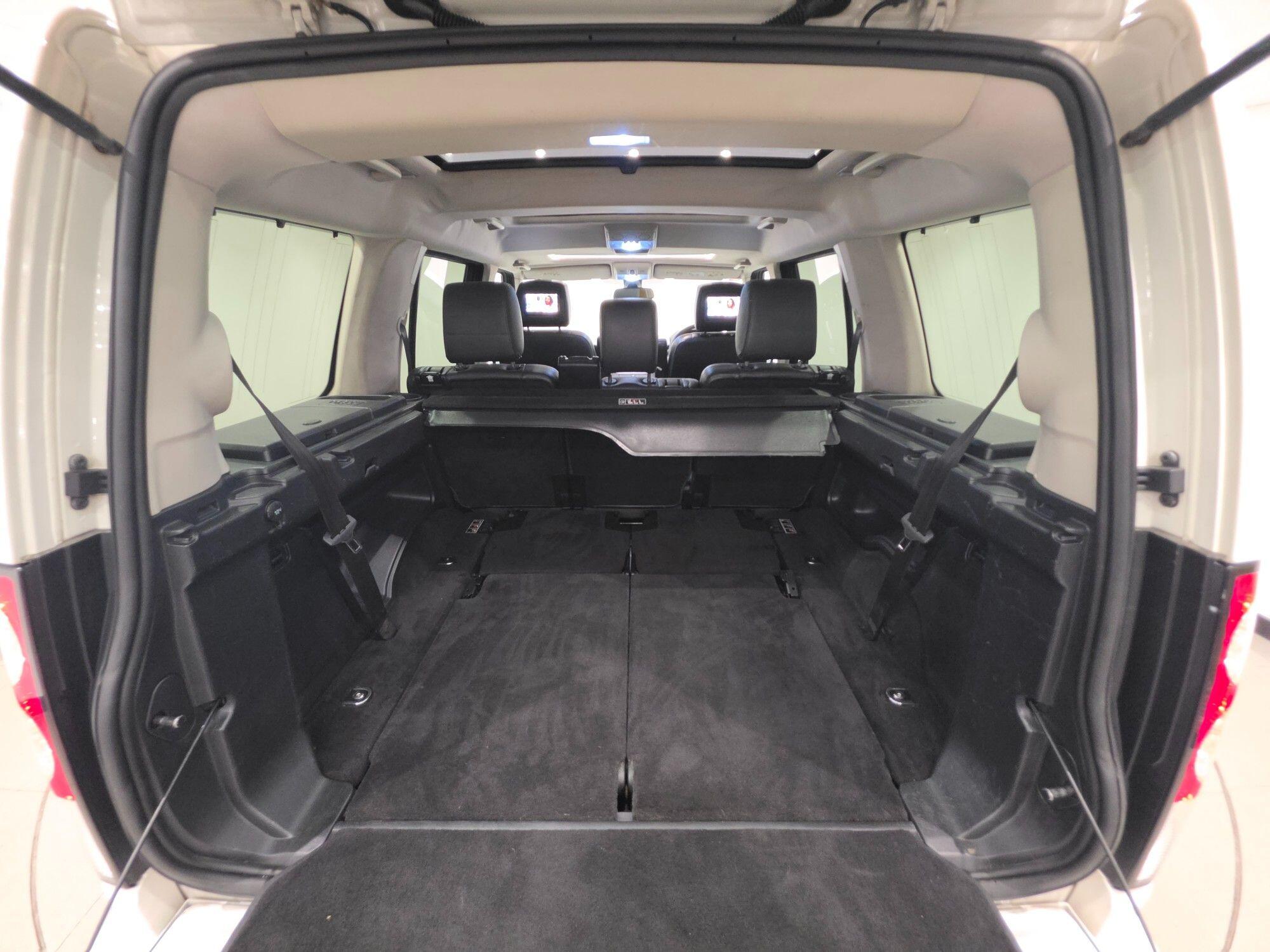 Land Rover Discovery view 49