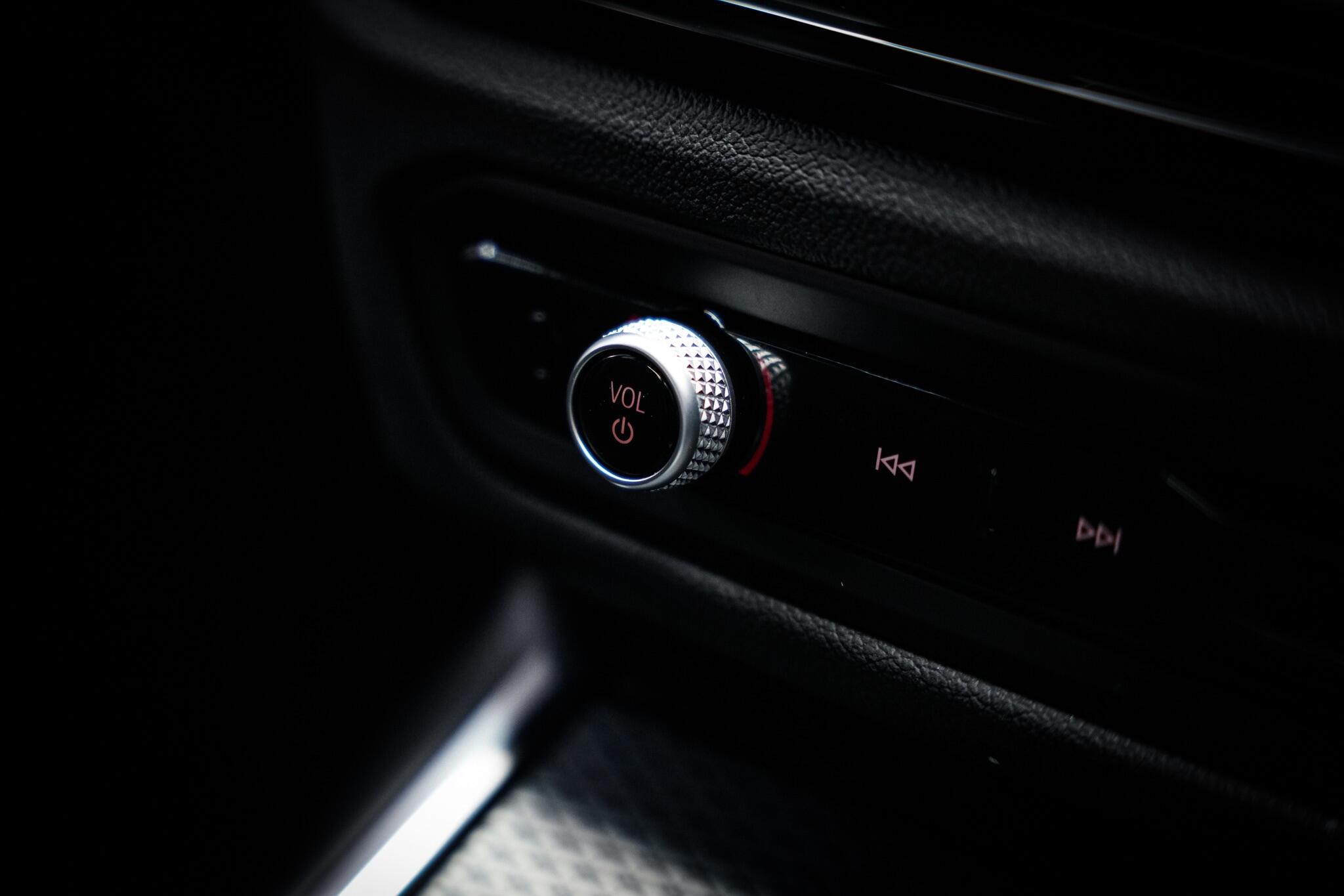BMW 3 Series view 45