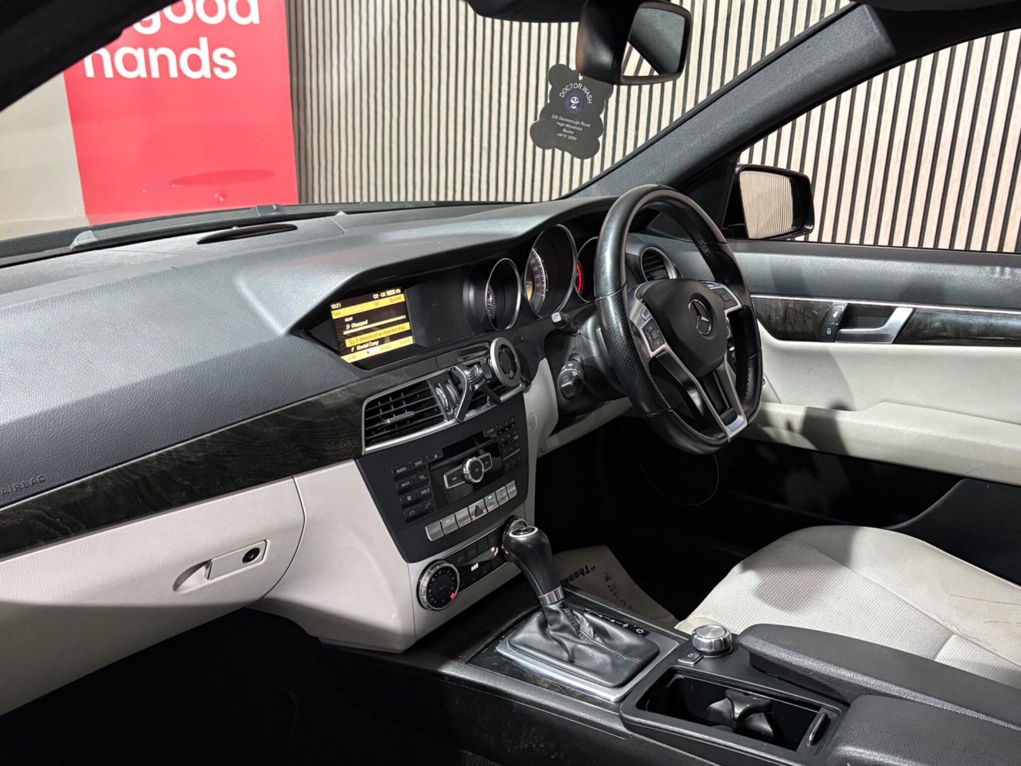 2012 Mercedes-Benz C Class image 26