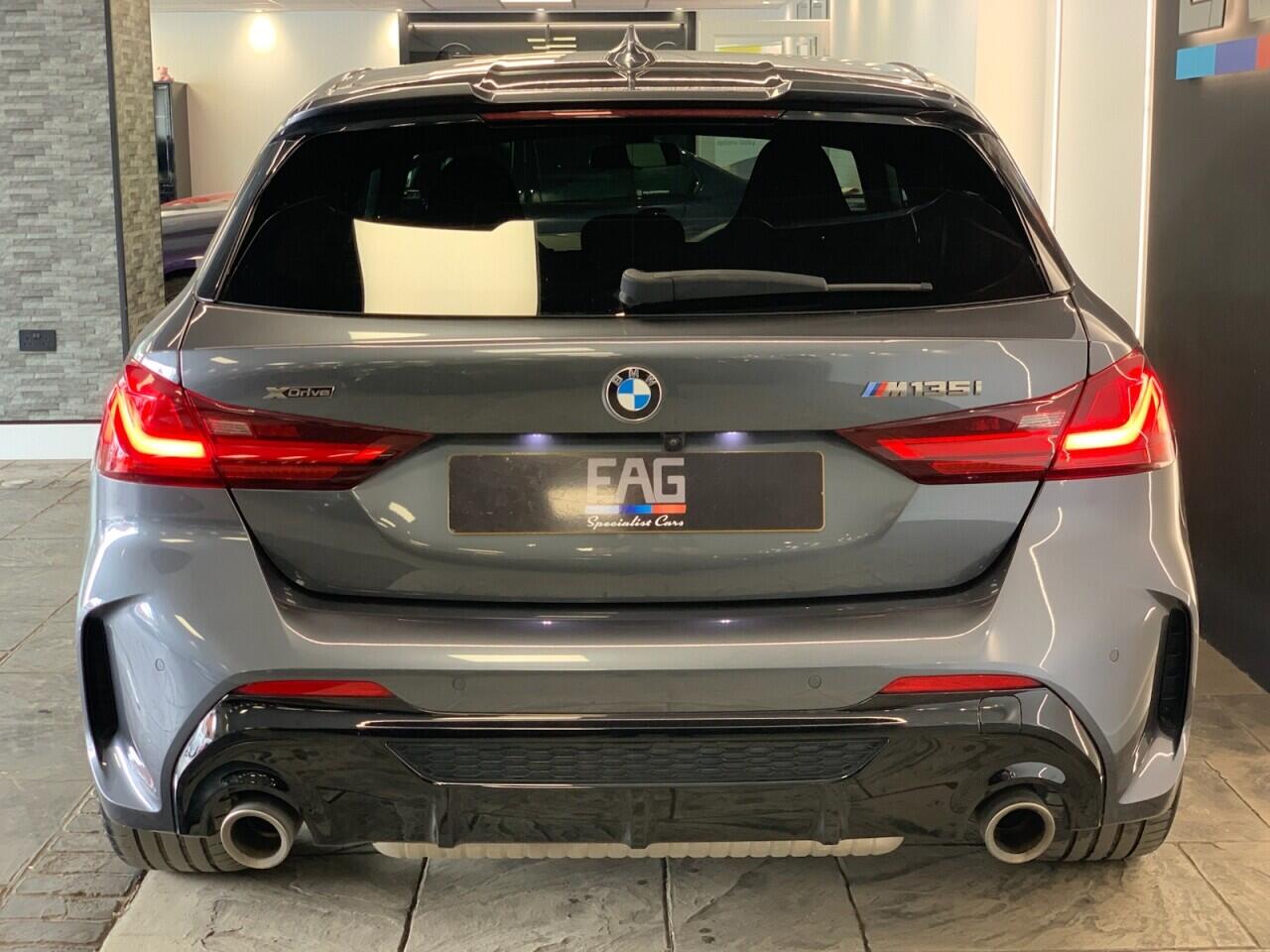 BMW 1 Series view 7