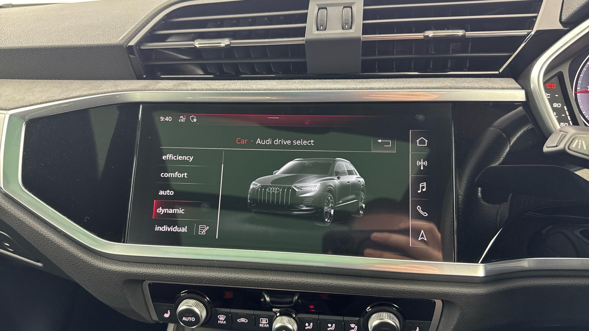 Audi Q3 view 37