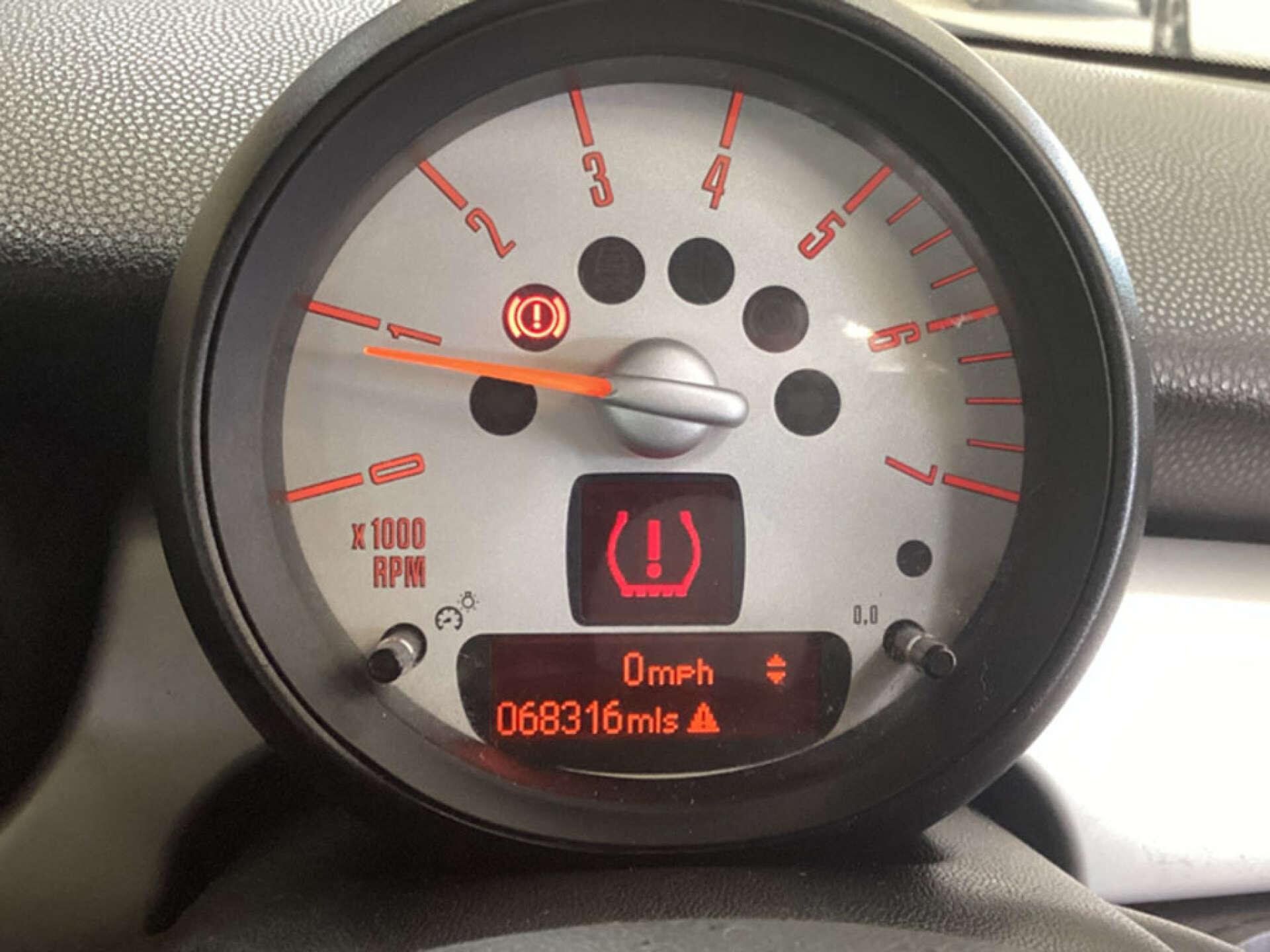 MINI Clubman view 8