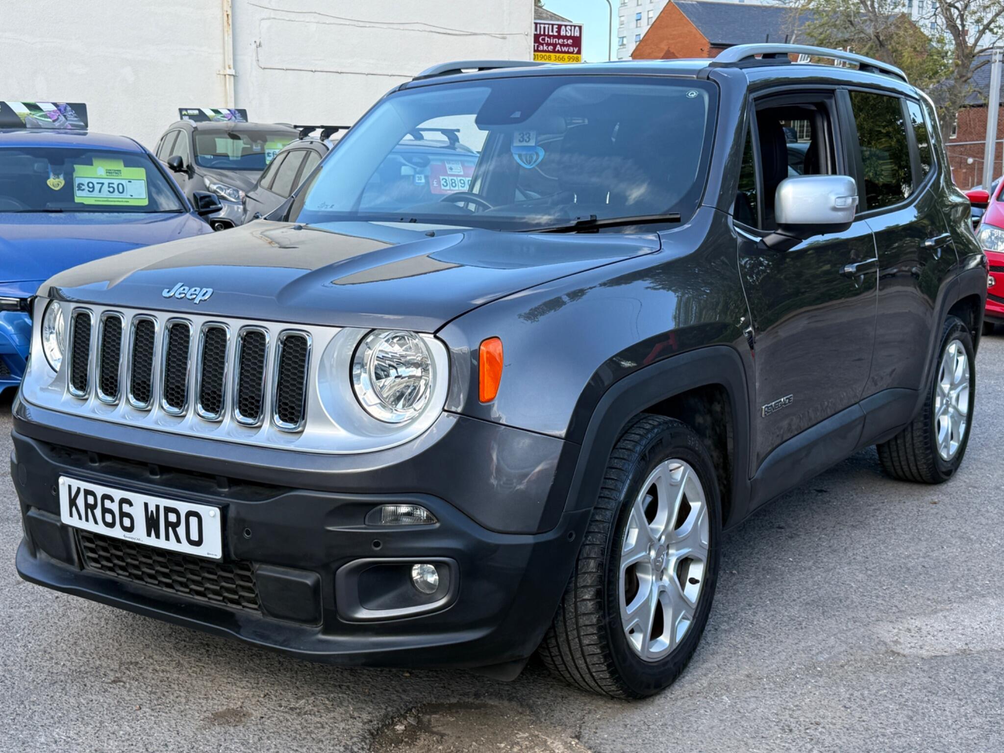 Jeep Renegade - Image 8