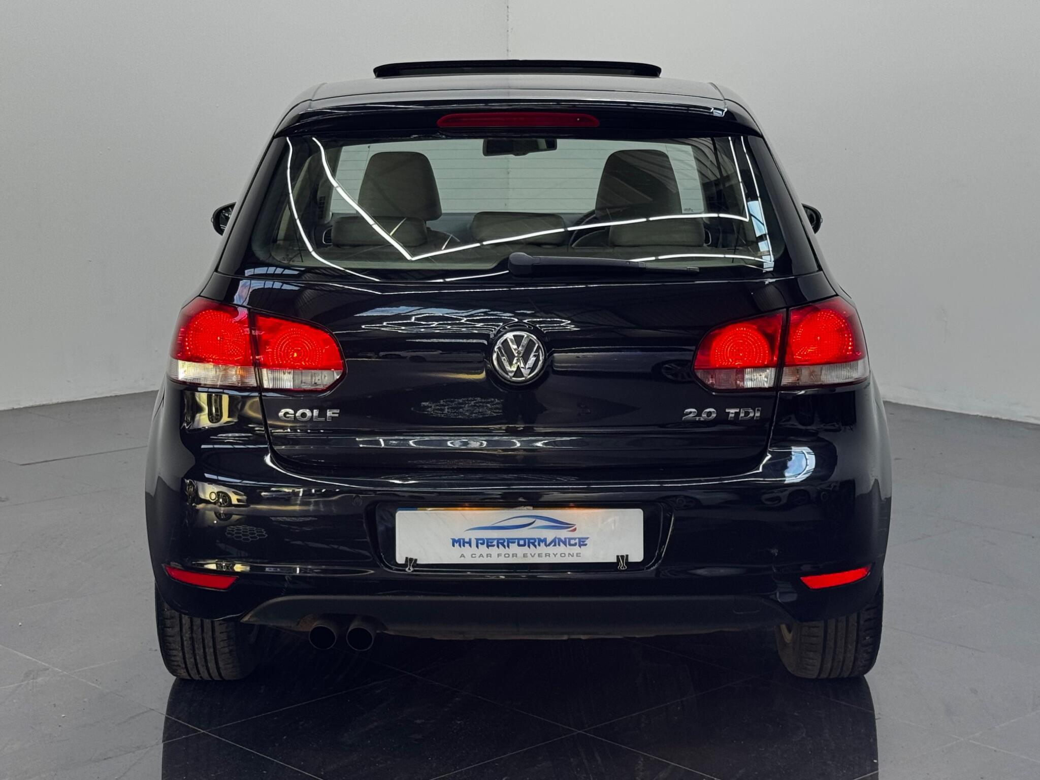 Volkswagen Golf view 69