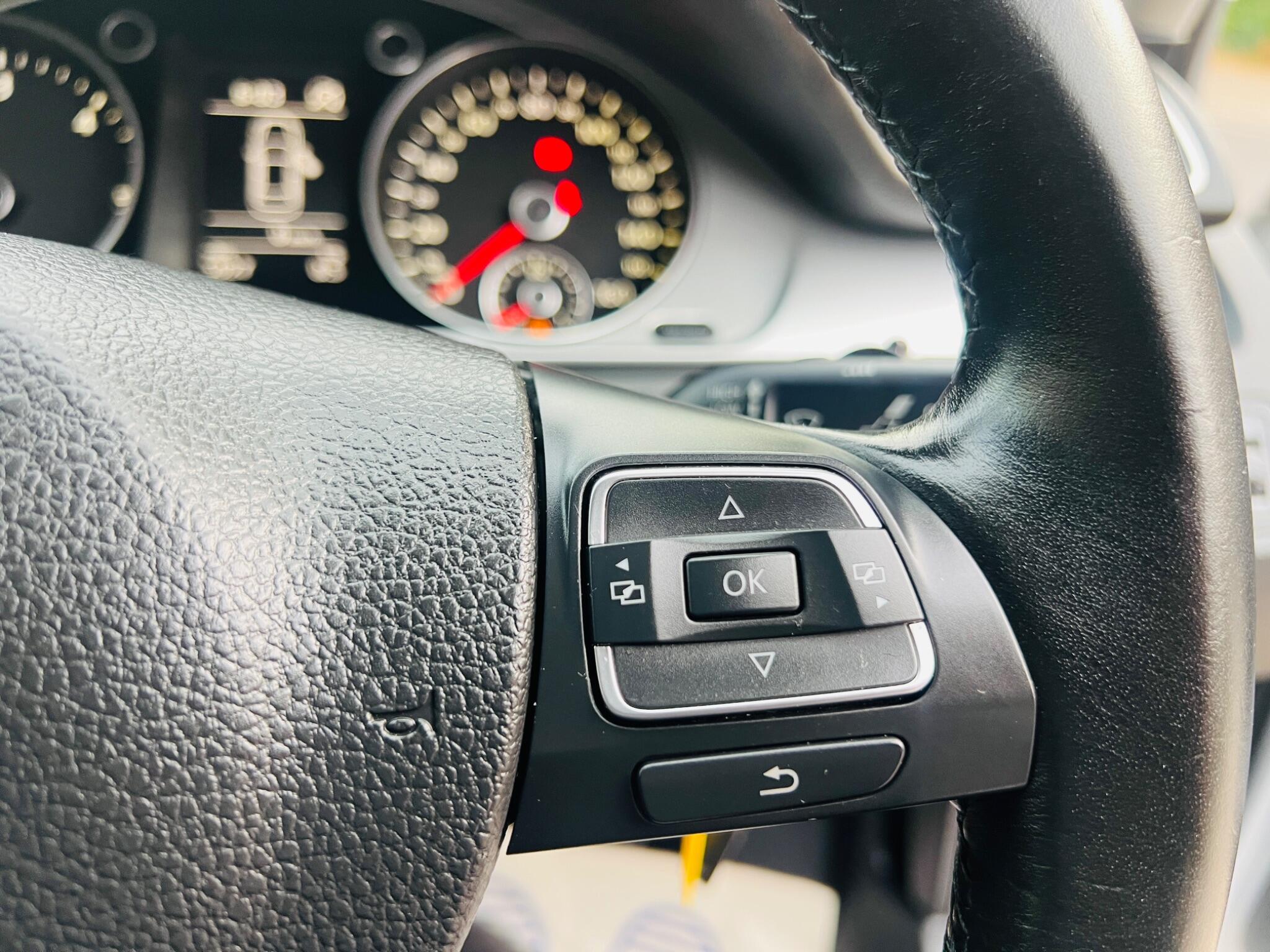 Volkswagen Passat view 59