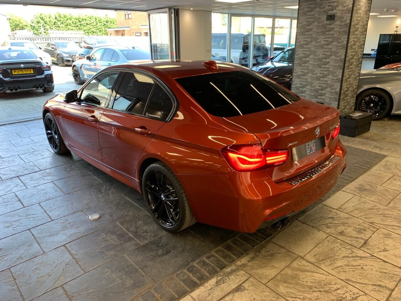 BMW 3 Series view 19