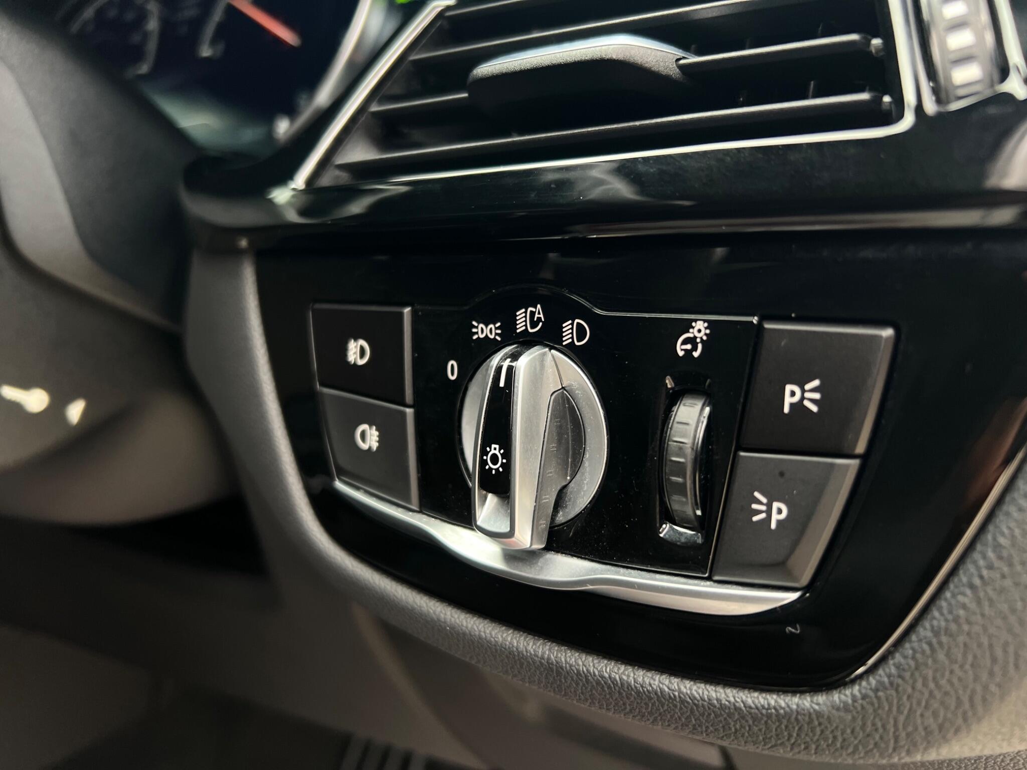 BMW 5 Series view 52