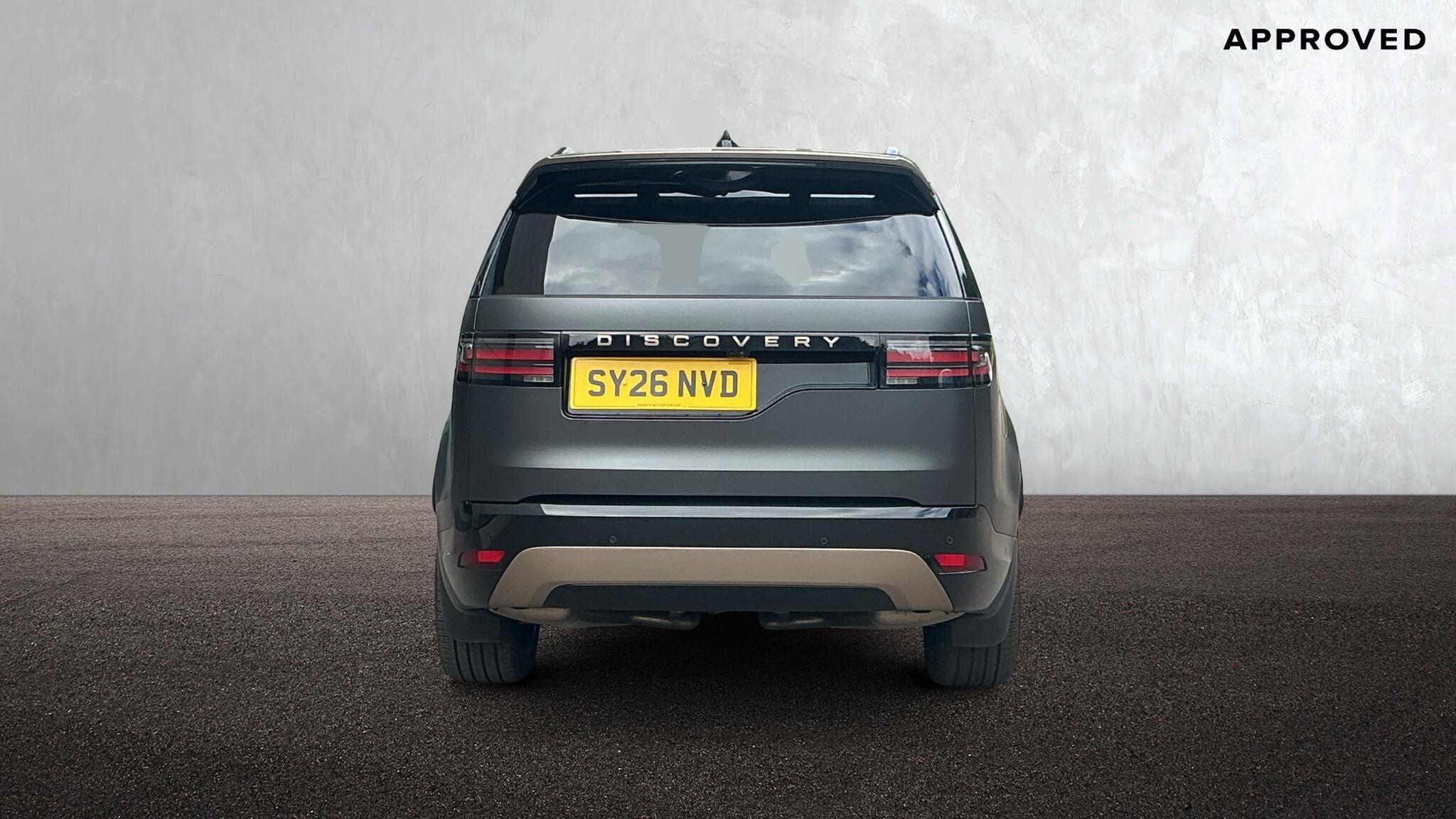 Land Rover Discovery view 6