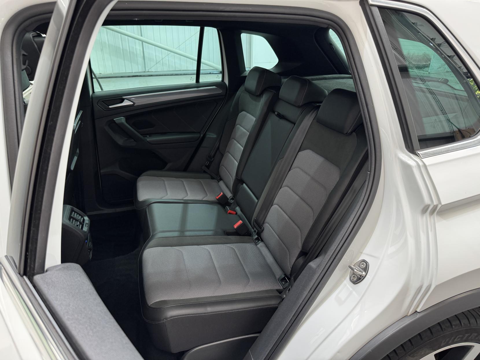 Volkswagen Tiguan view 58