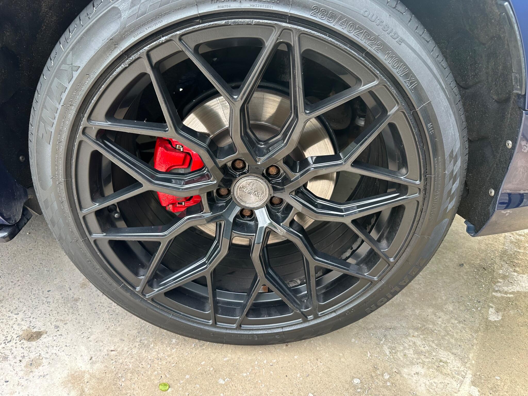 Audi Q8 view 50