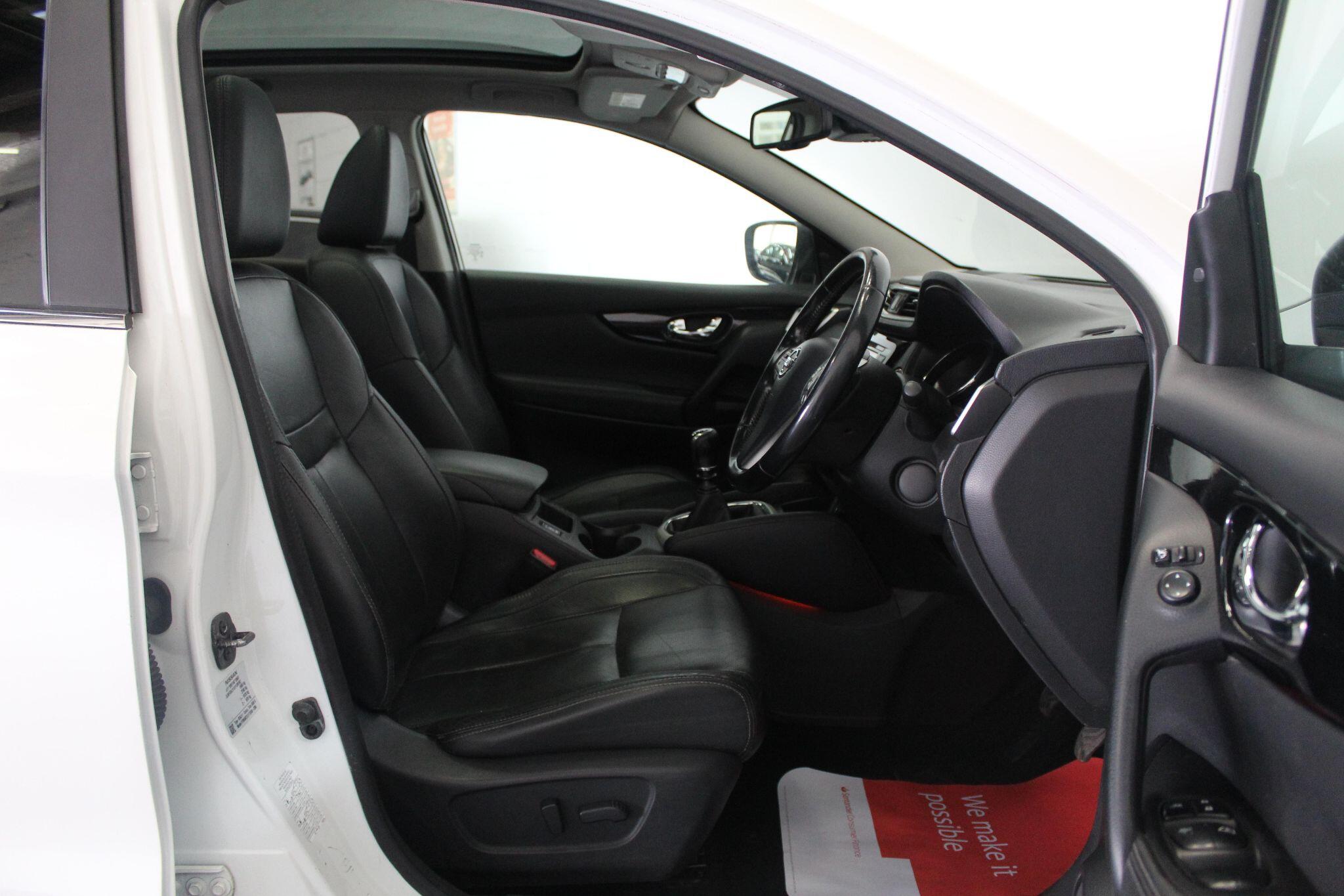 Nissan Qashqai view 32