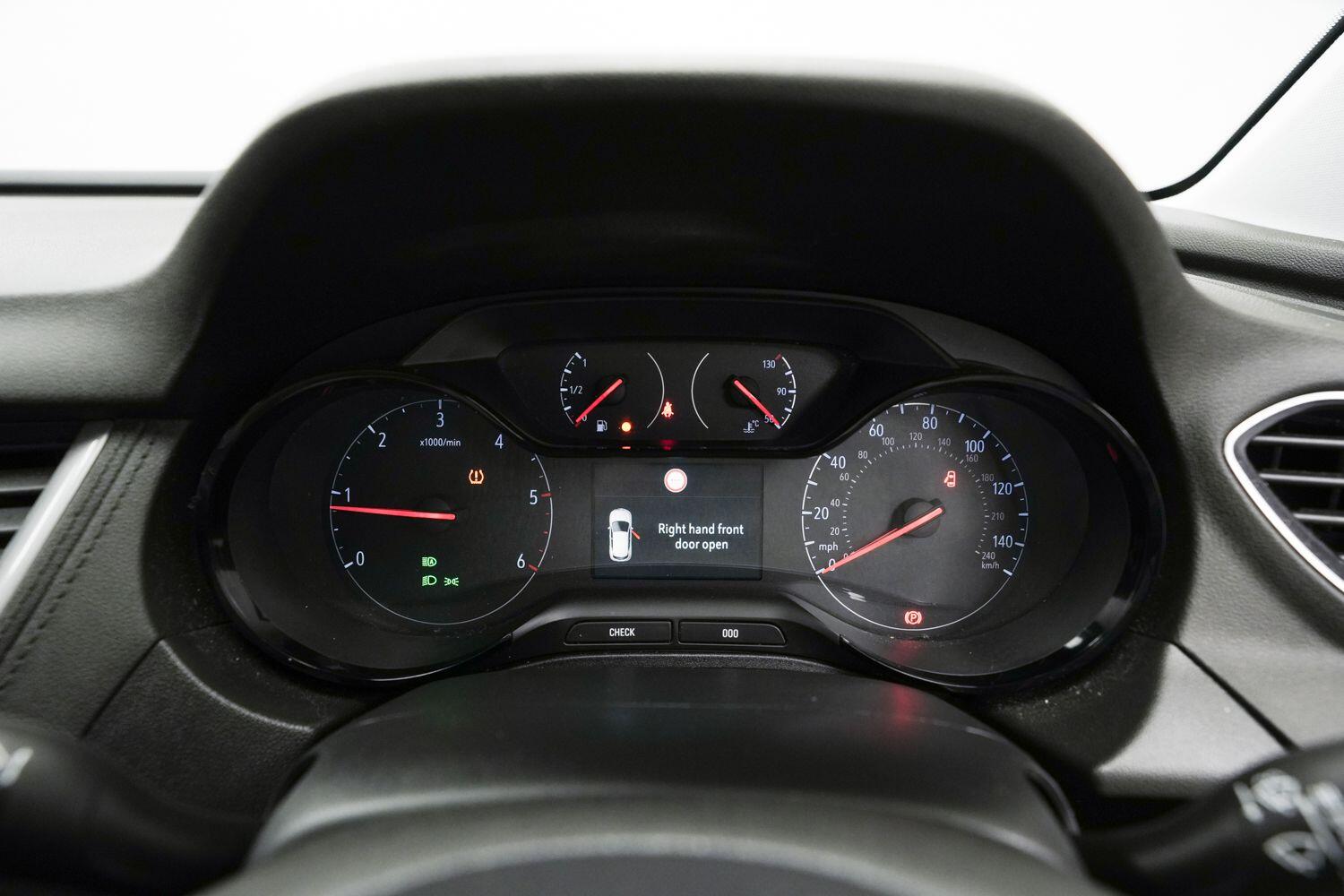 Vauxhall Grandland X view 22