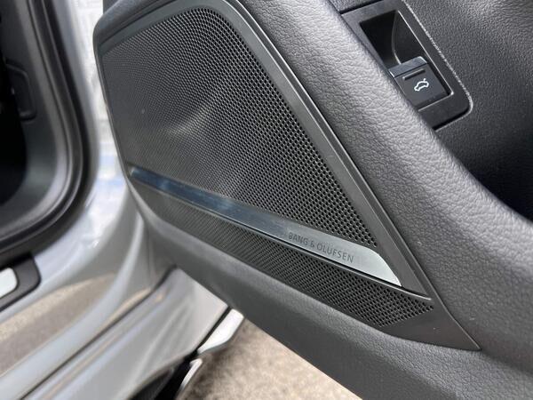 Audi RS6 Avant view 54