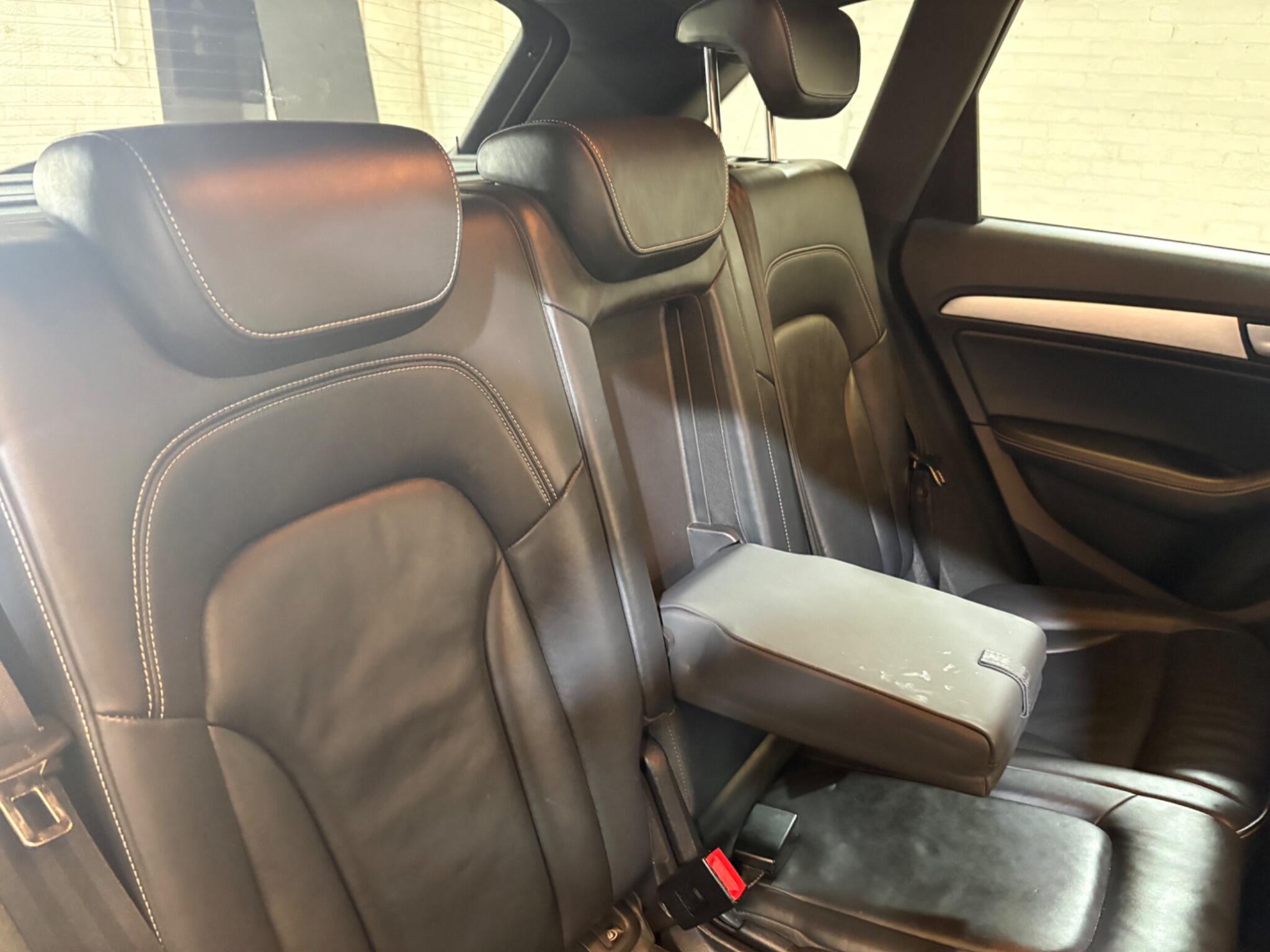 Audi SQ5 view 25