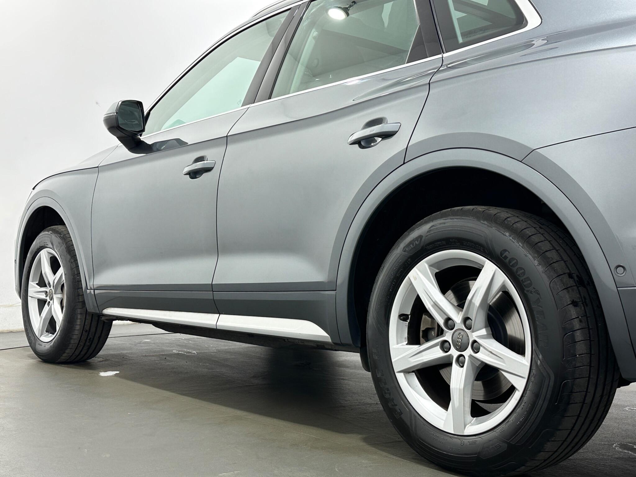 Audi Q5 view 52