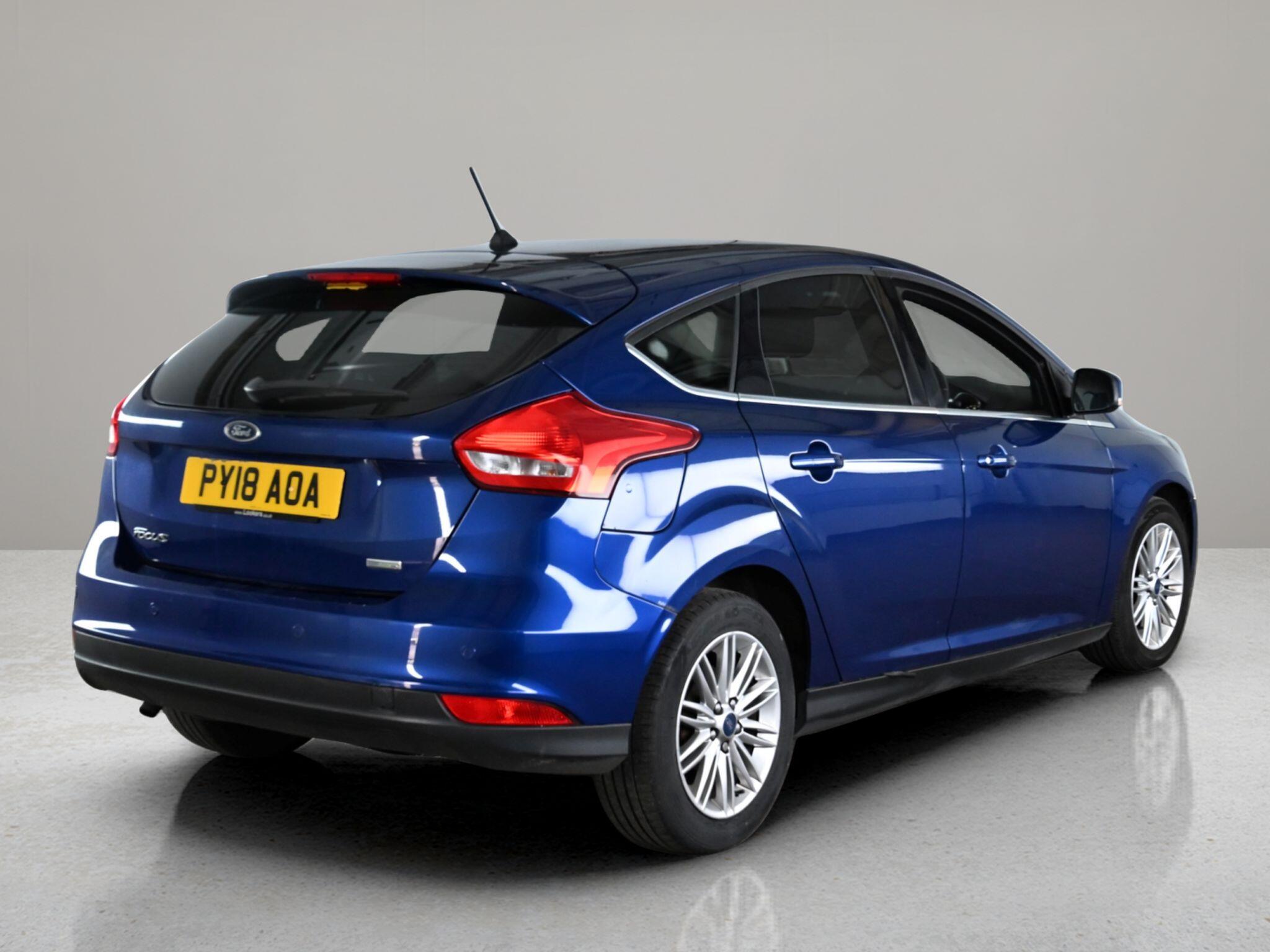 Ford Focus view 5