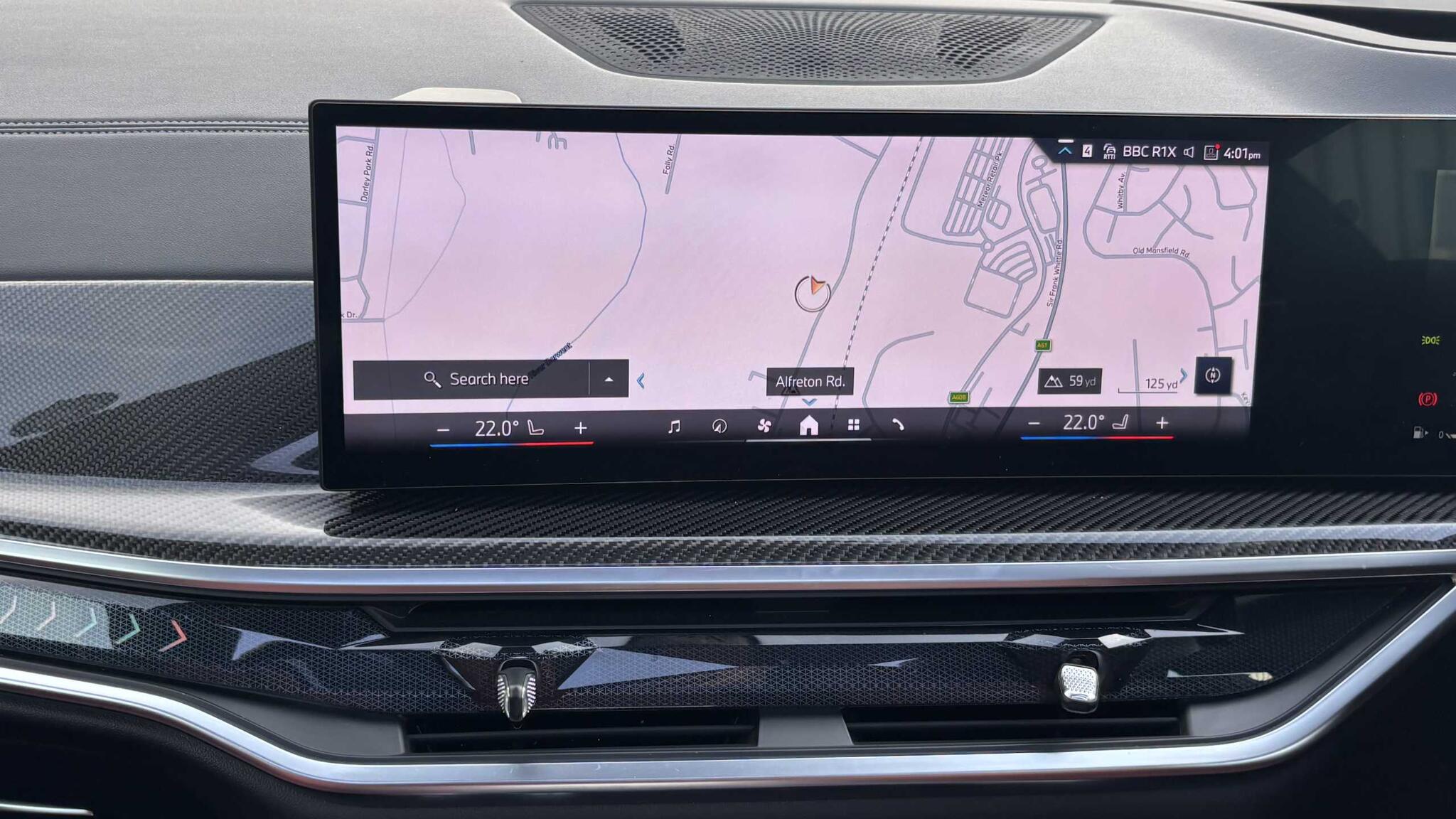 BMW X6 view 10