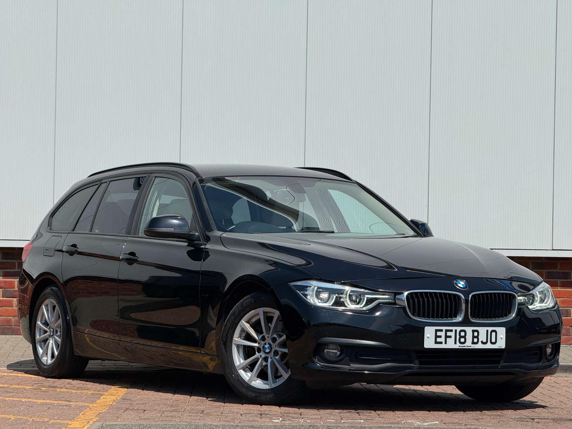 BMW 3 Series view 4