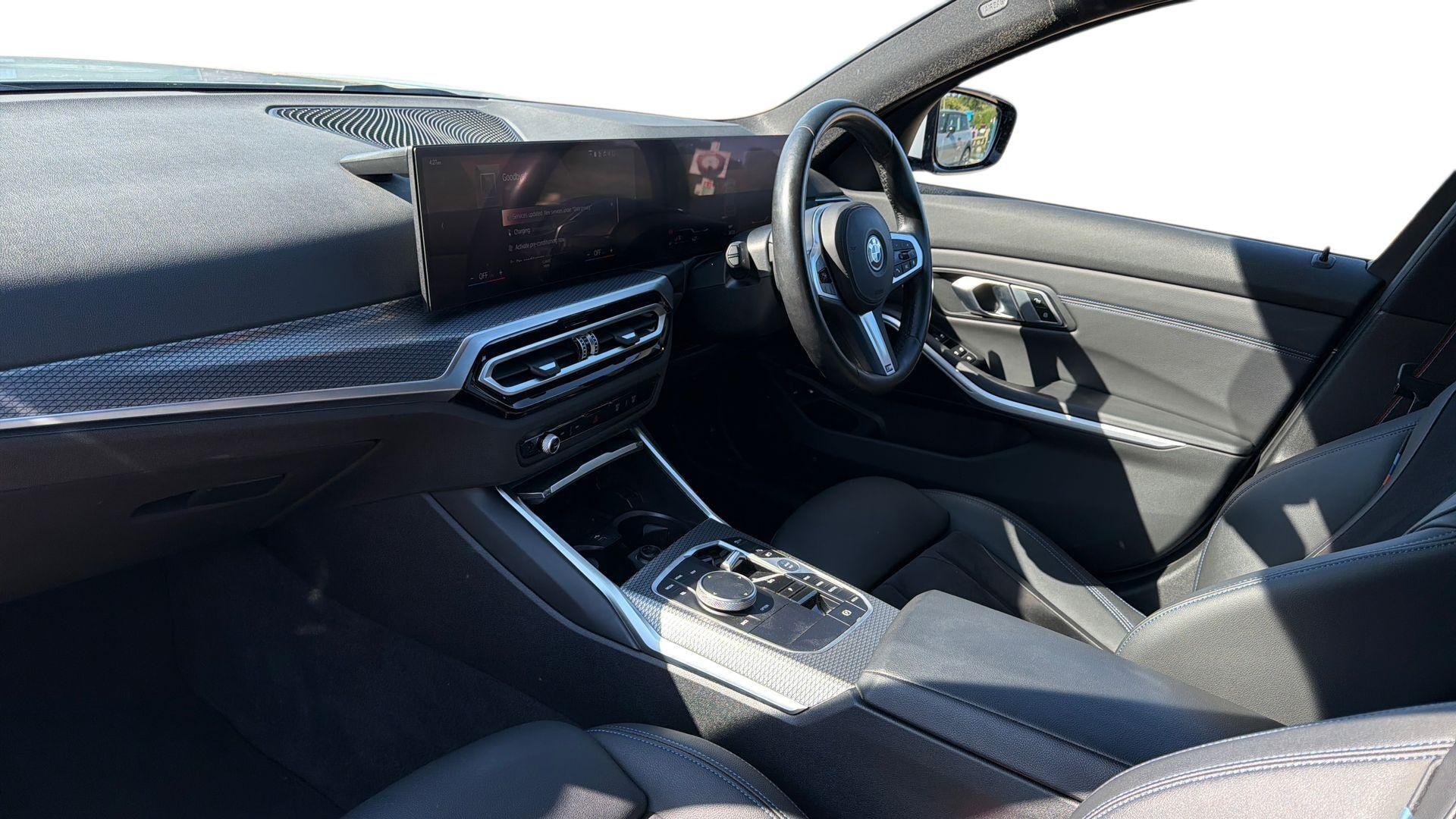 BMW 3 Series view 7