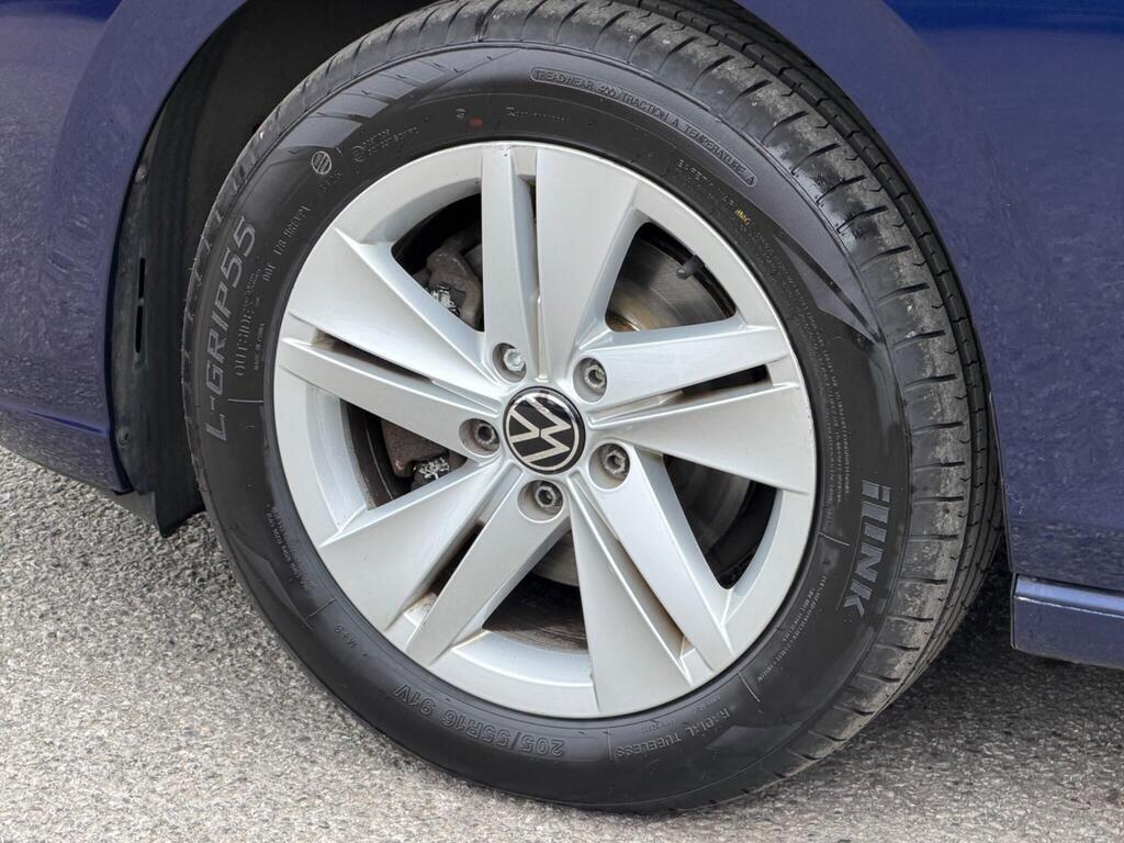 Volkswagen Golf view 51