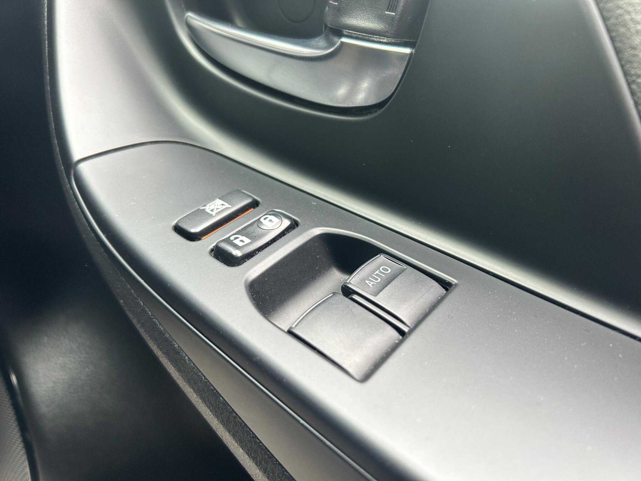 Toyota Yaris view 33