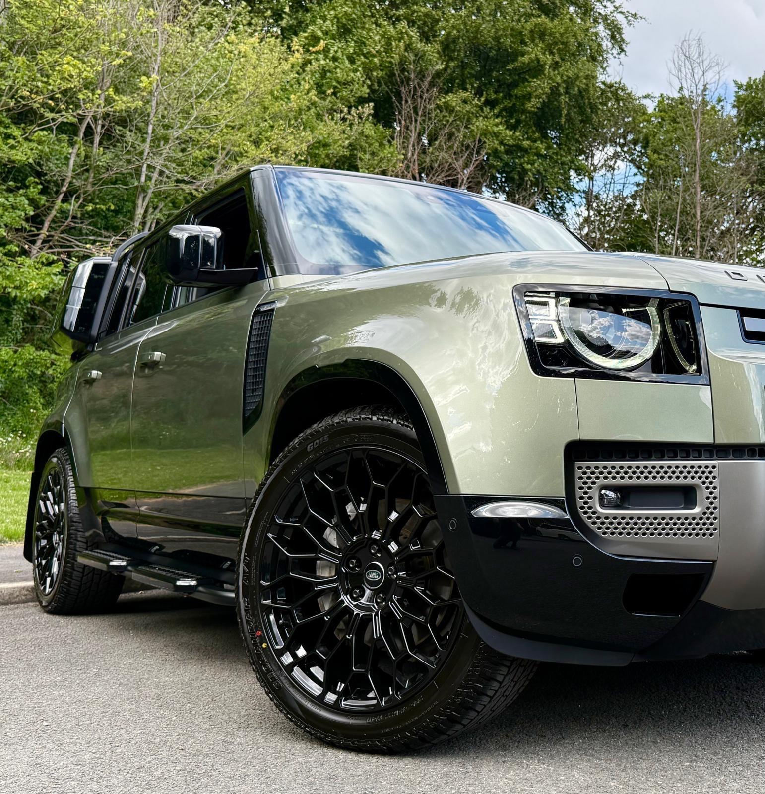 Land Rover Defender view 53