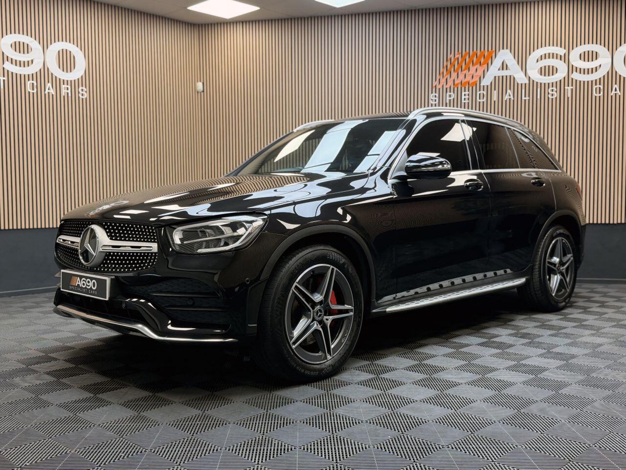 Mercedes-Benz GLC view 3