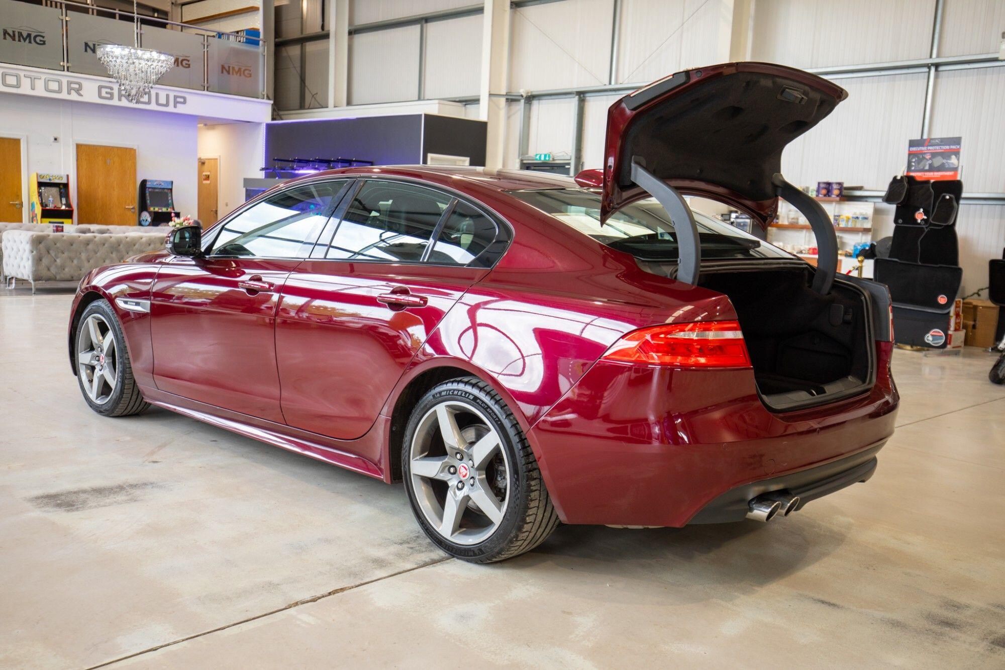 Jaguar Xe view 29