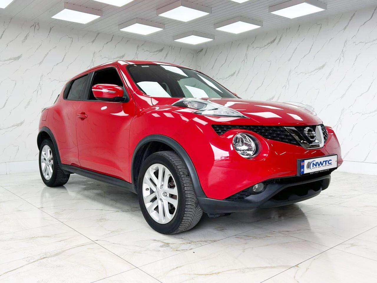 2015 Nissan Juke in Red for sale