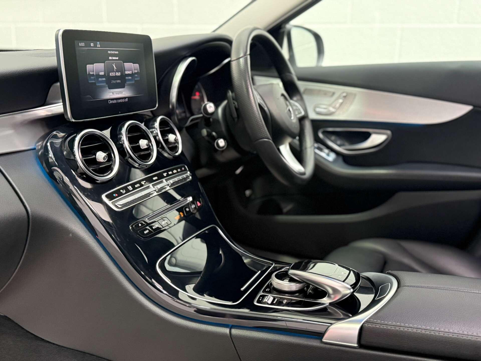 Mercedes-Benz C-Class view 16