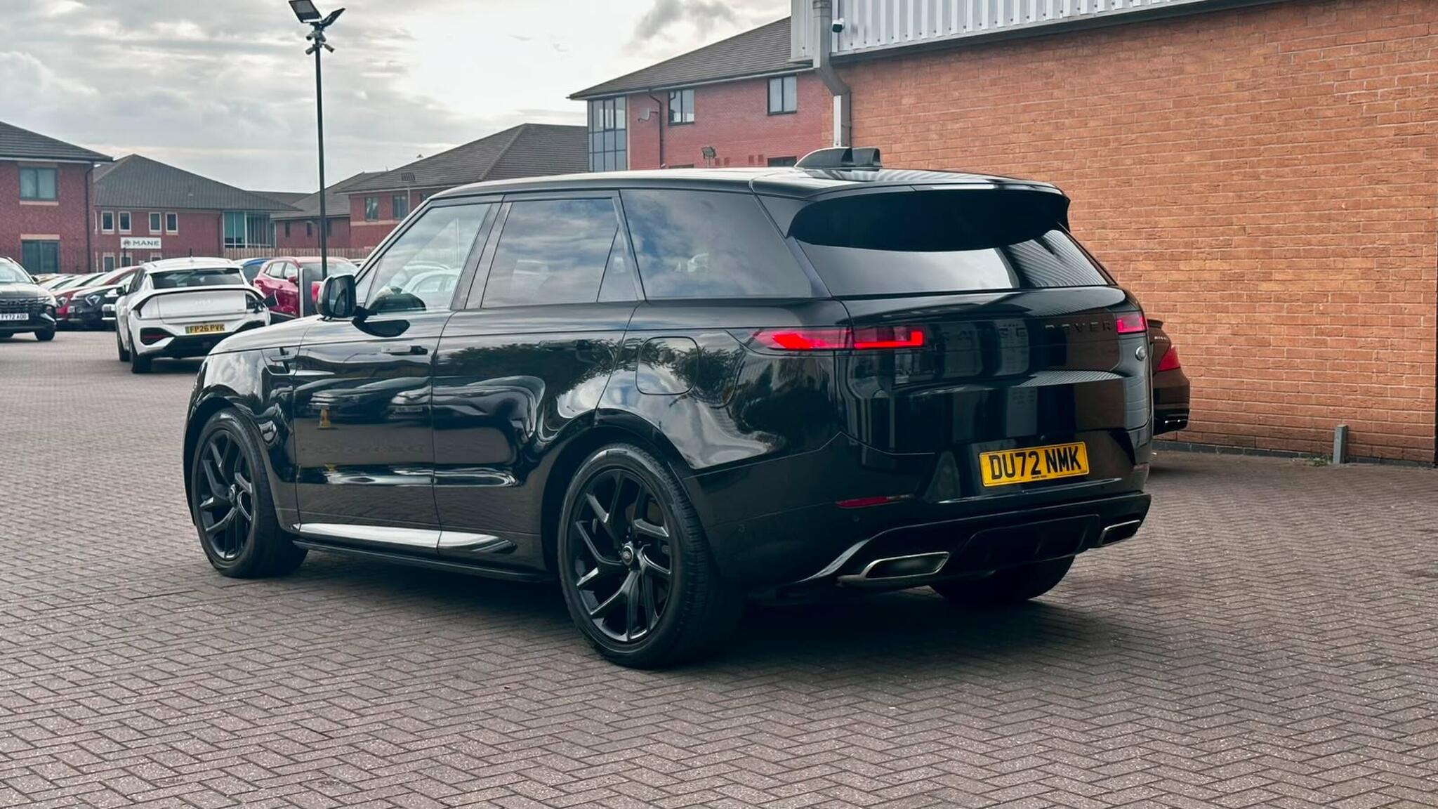 Land Rover Range Rover view 13