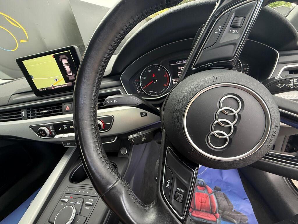Audi A4 view 24