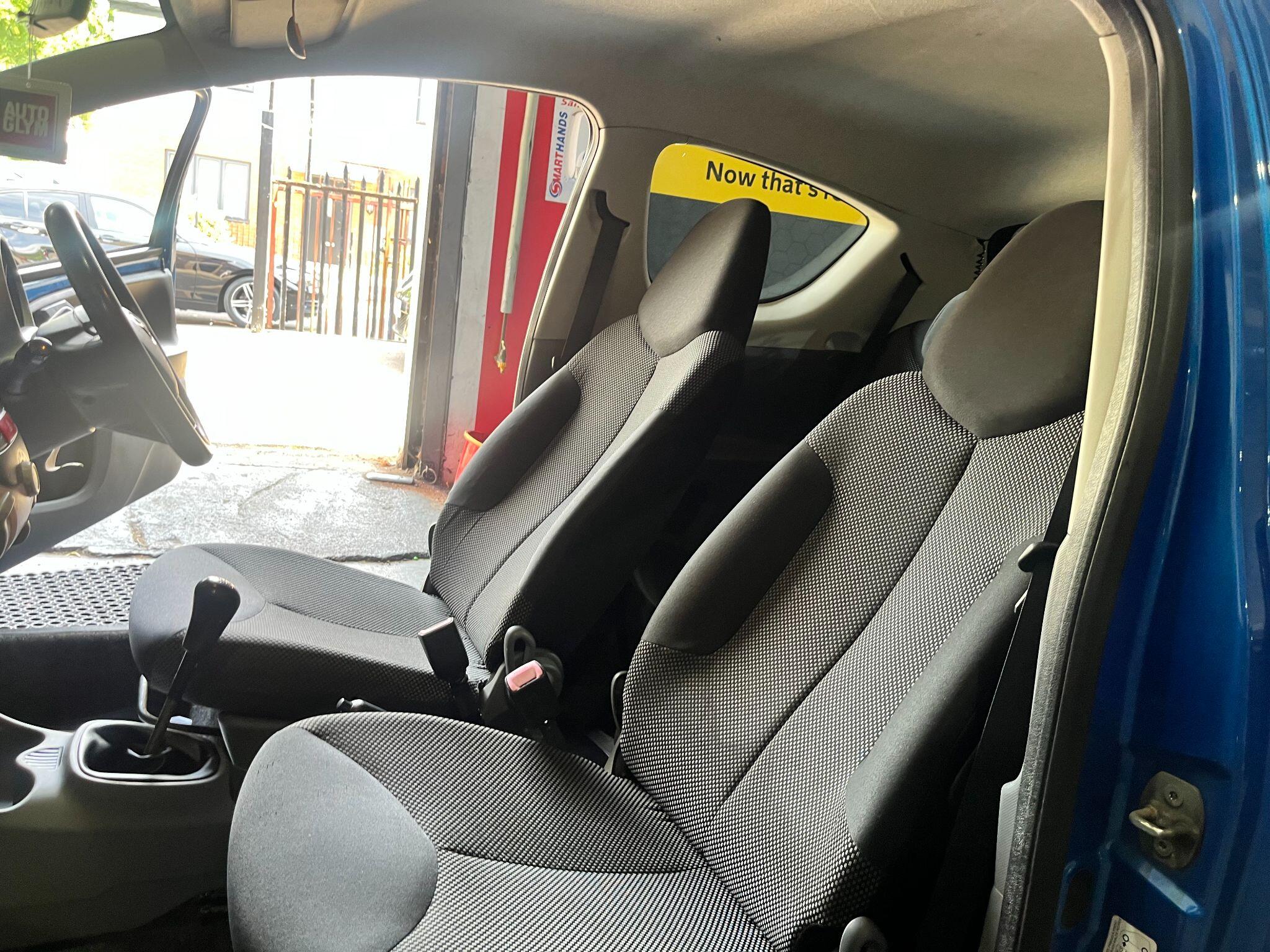 Toyota Aygo view 15