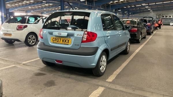 Hyundai Getz view 3