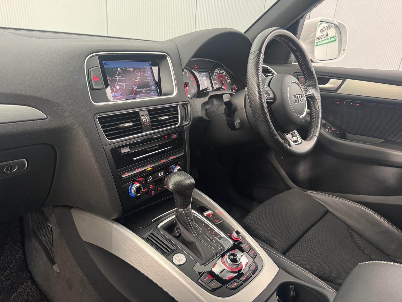 Audi Q5 view 36