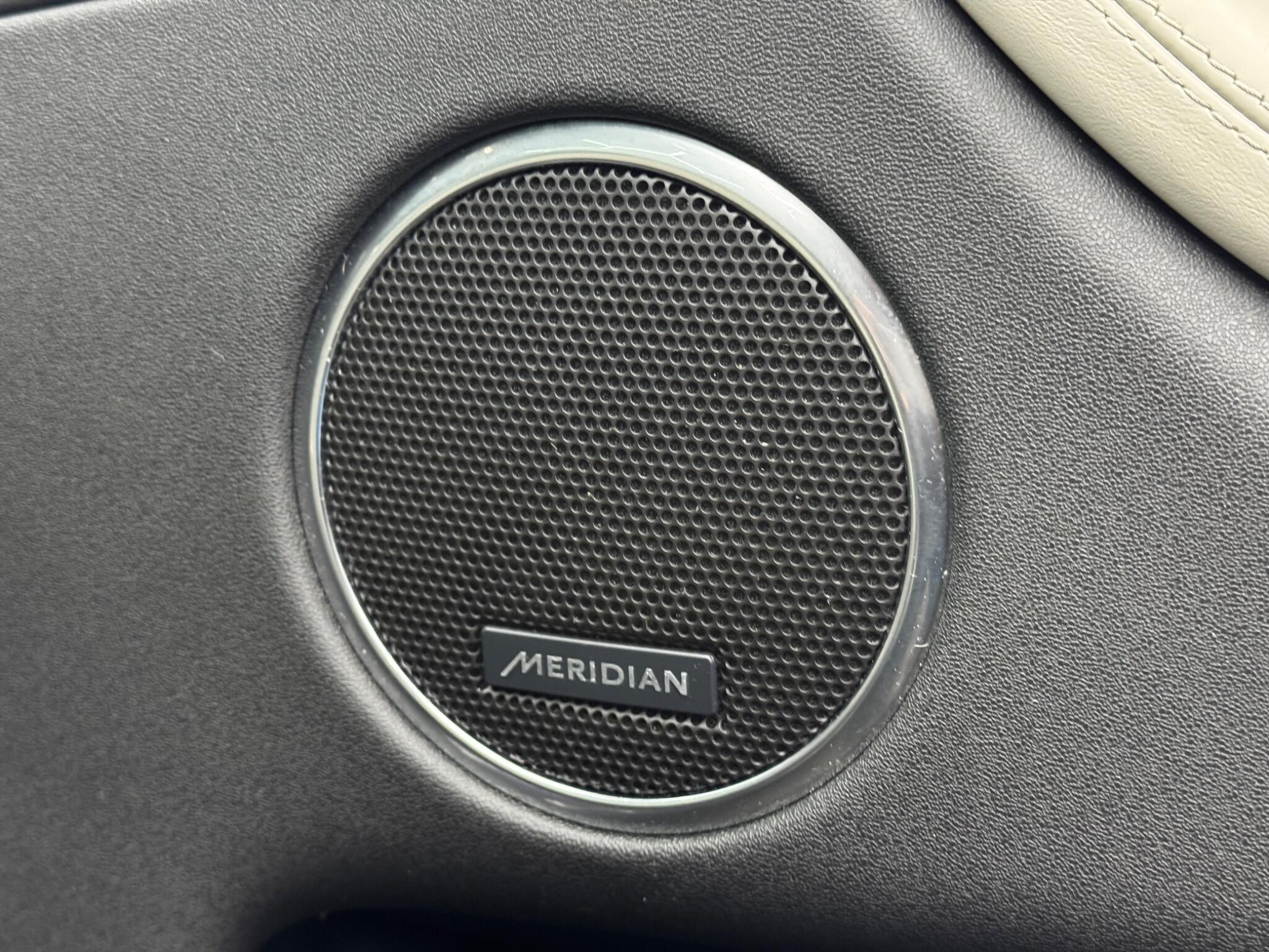 Land Rover Discovery Sport view 49