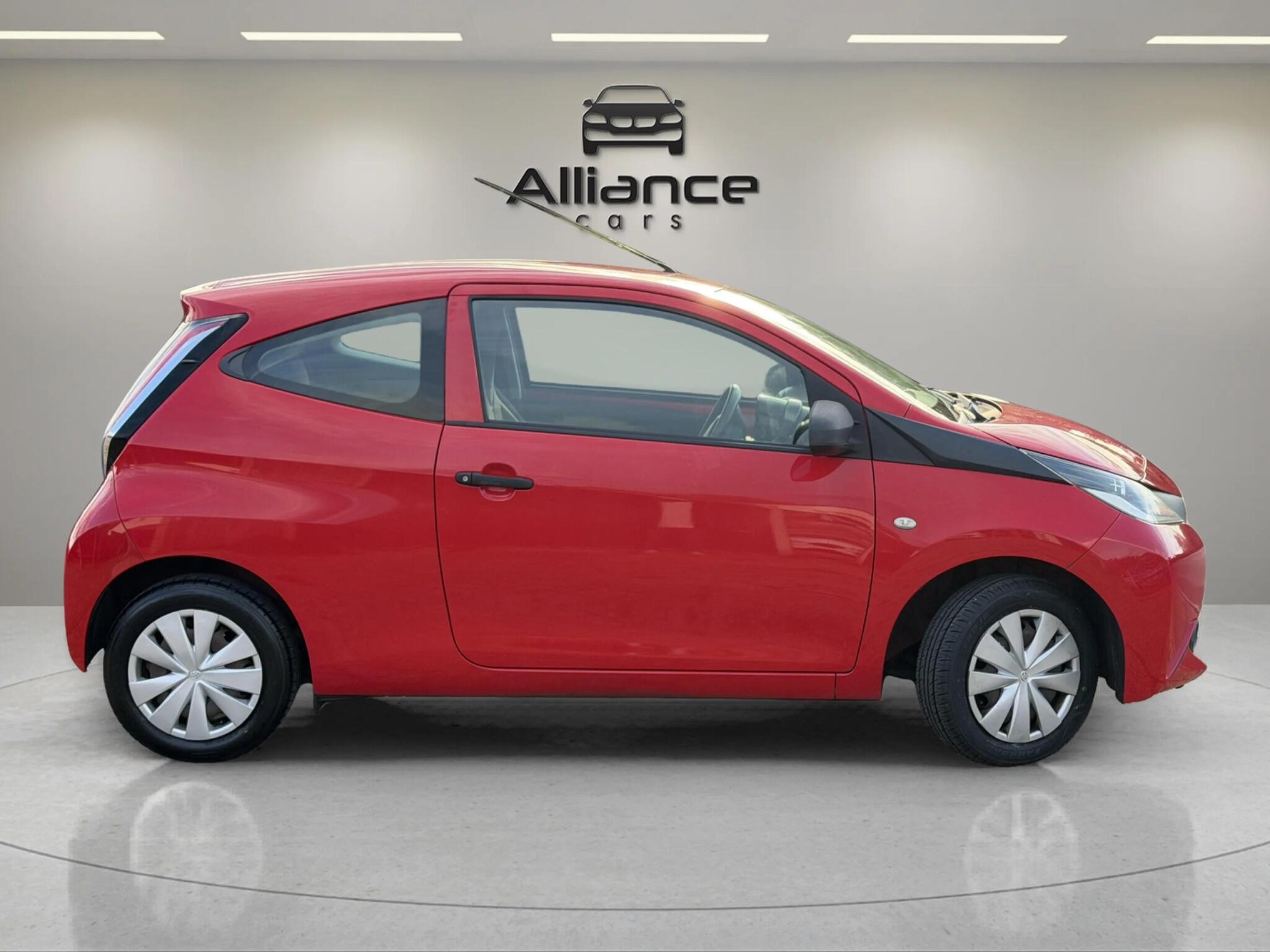 Toyota Aygo view 10