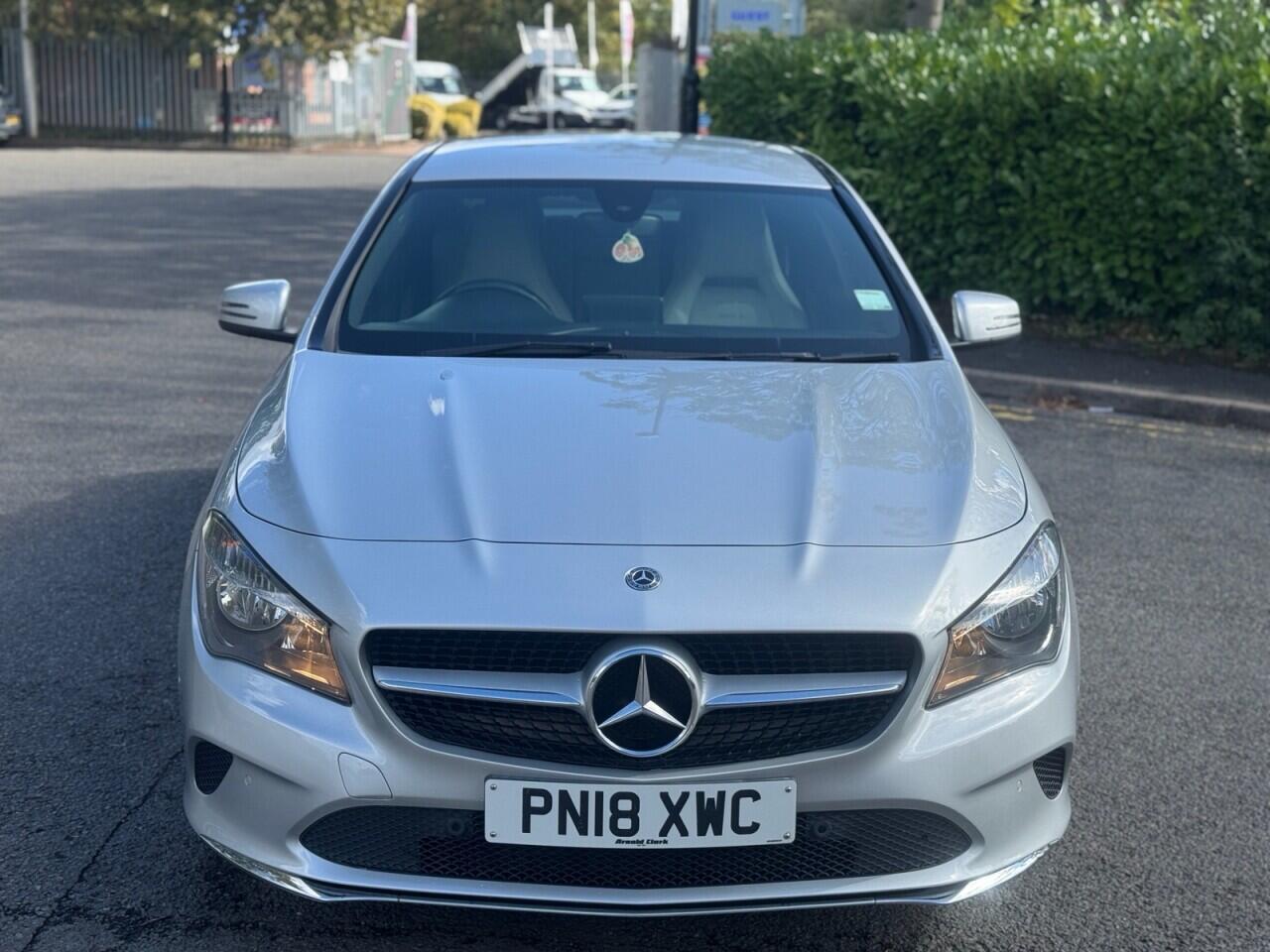 Mercedes-Benz Cla view 2