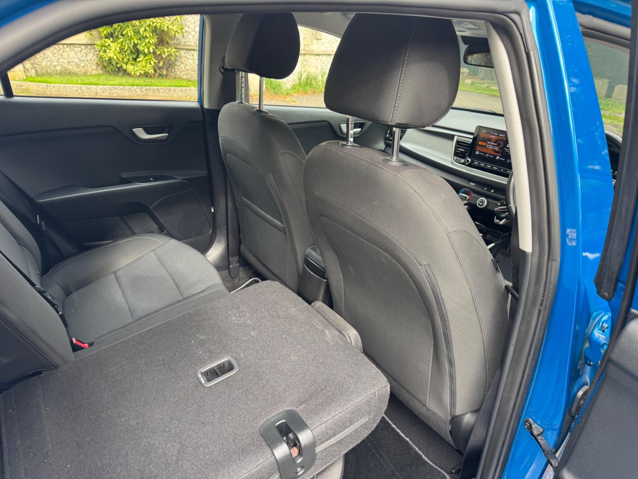 Kia Rio view 35
