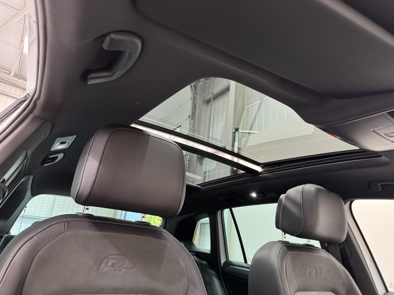 Volkswagen Tiguan view 24