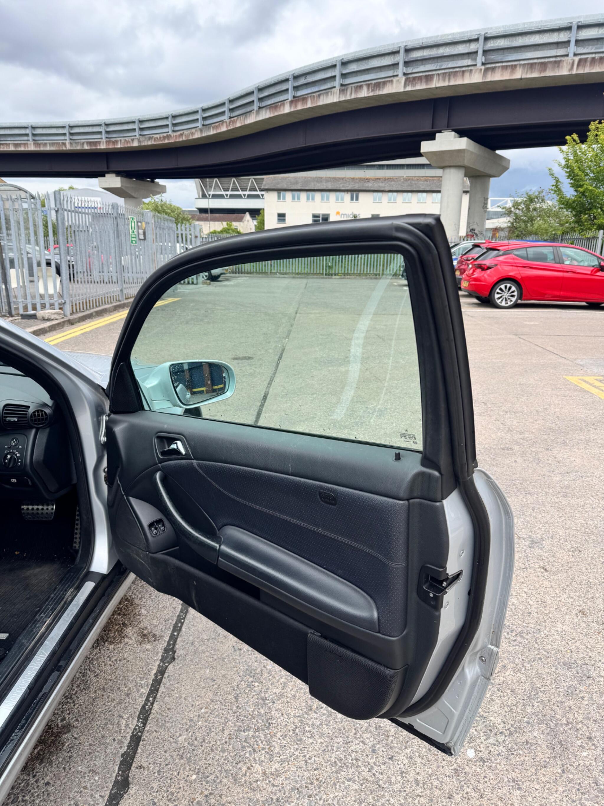 Mercedes-Benz CLC view 30