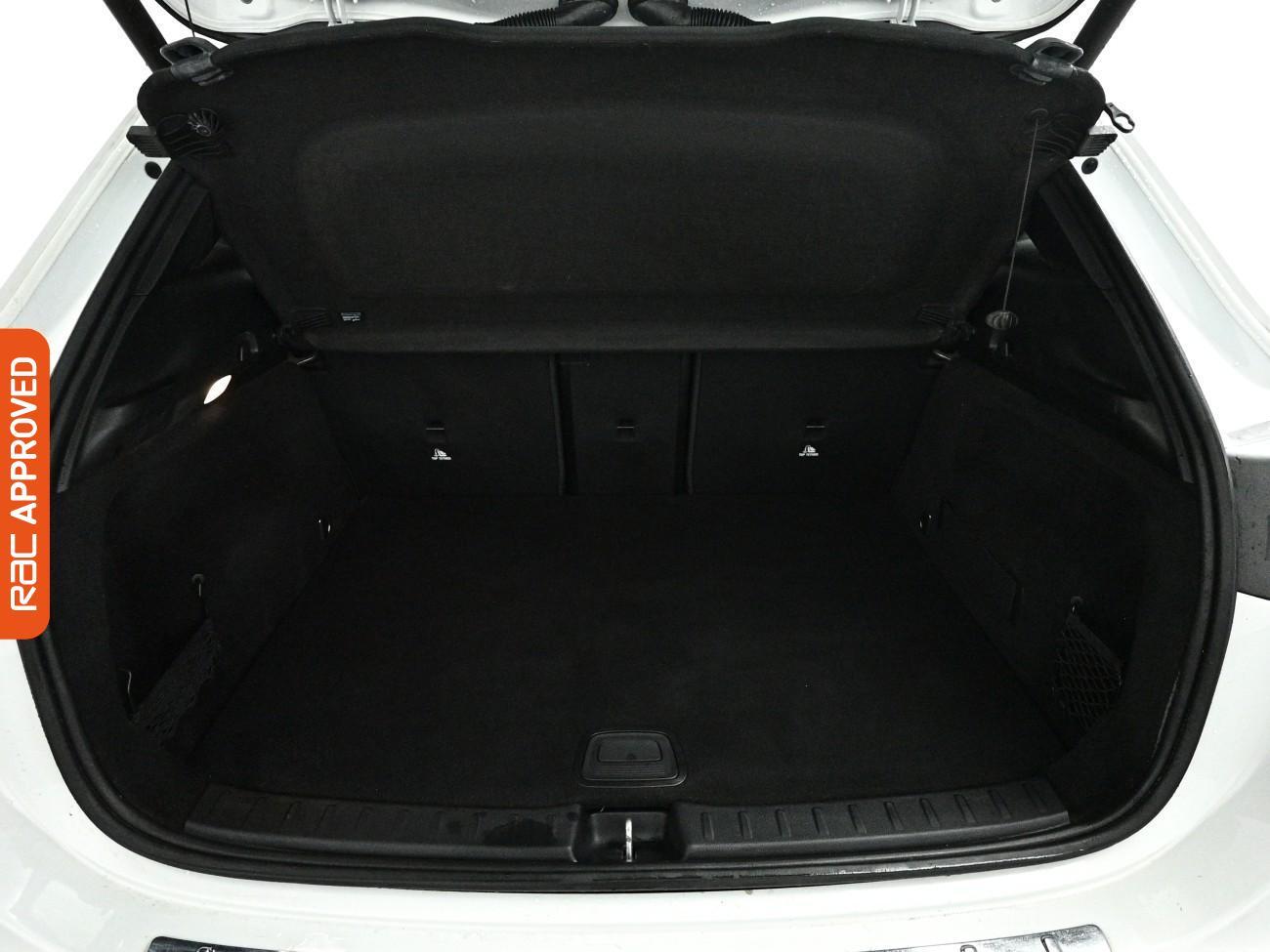 Mercedes-Benz Eqa view 26