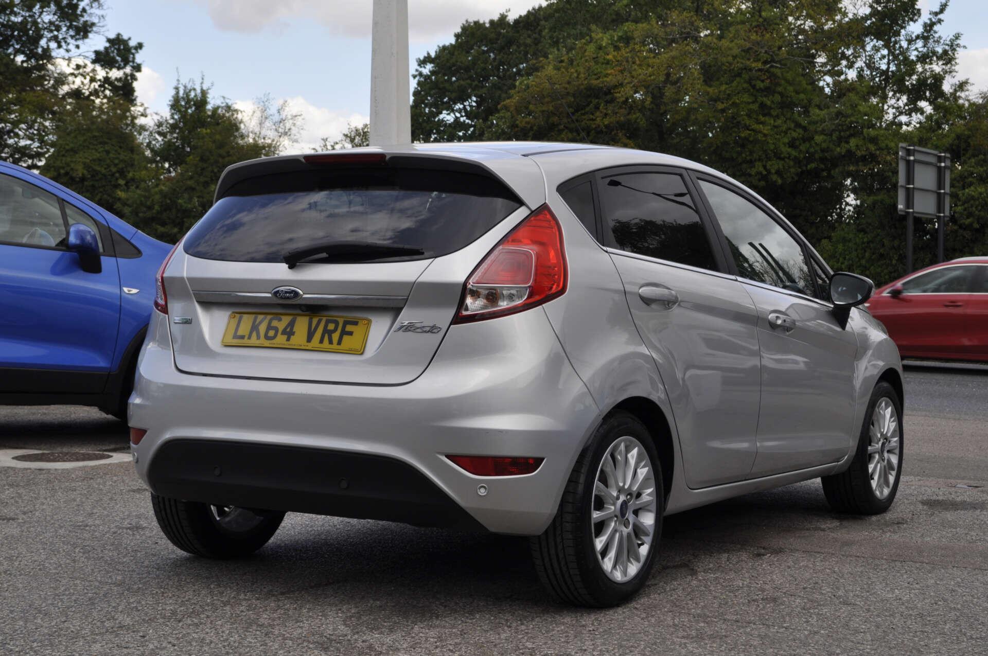Ford Fiesta view 6