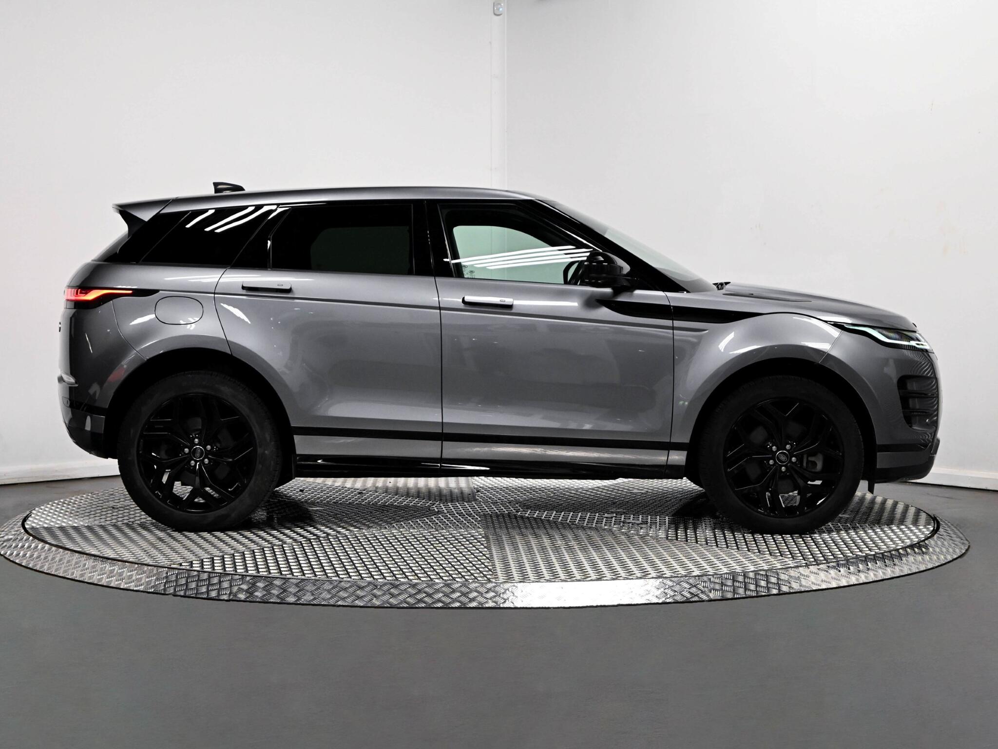 Land Rover Range Rover Evoque view 22