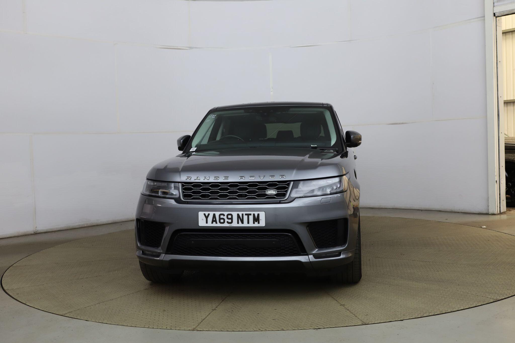 Land Rover Range Rover Sport view 2
