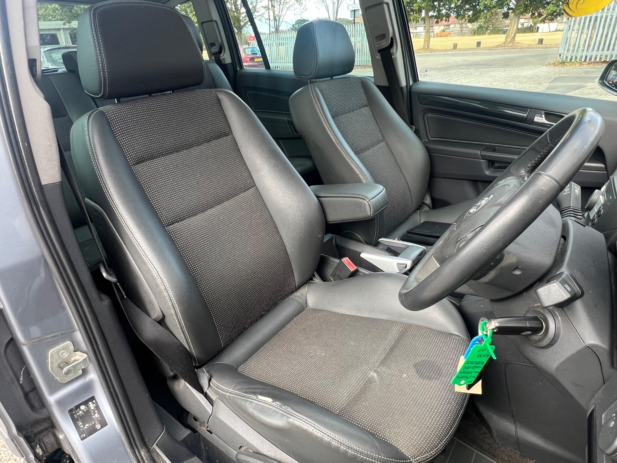 Vauxhall Zafira view 13