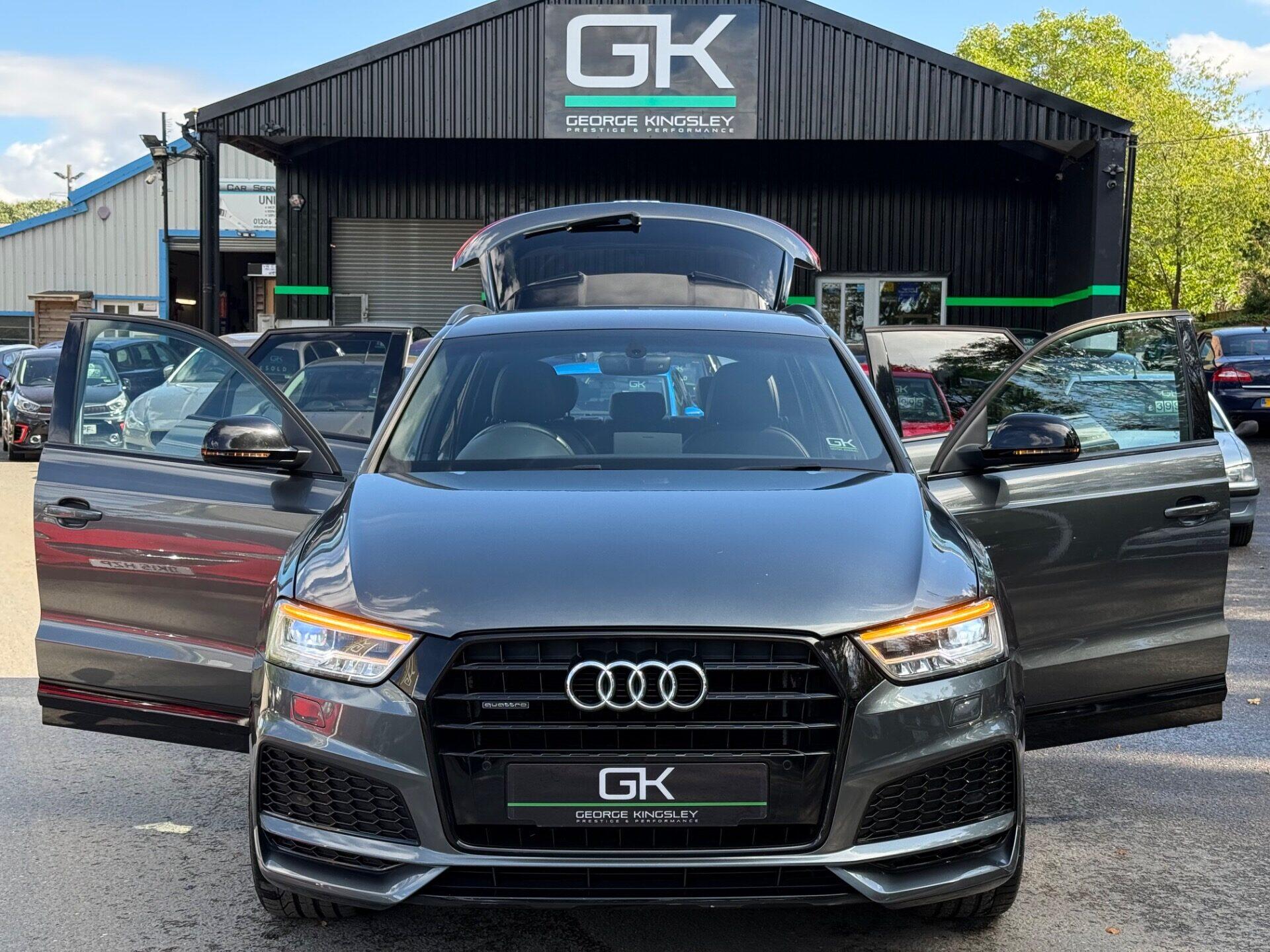 Audi Q3 view 19