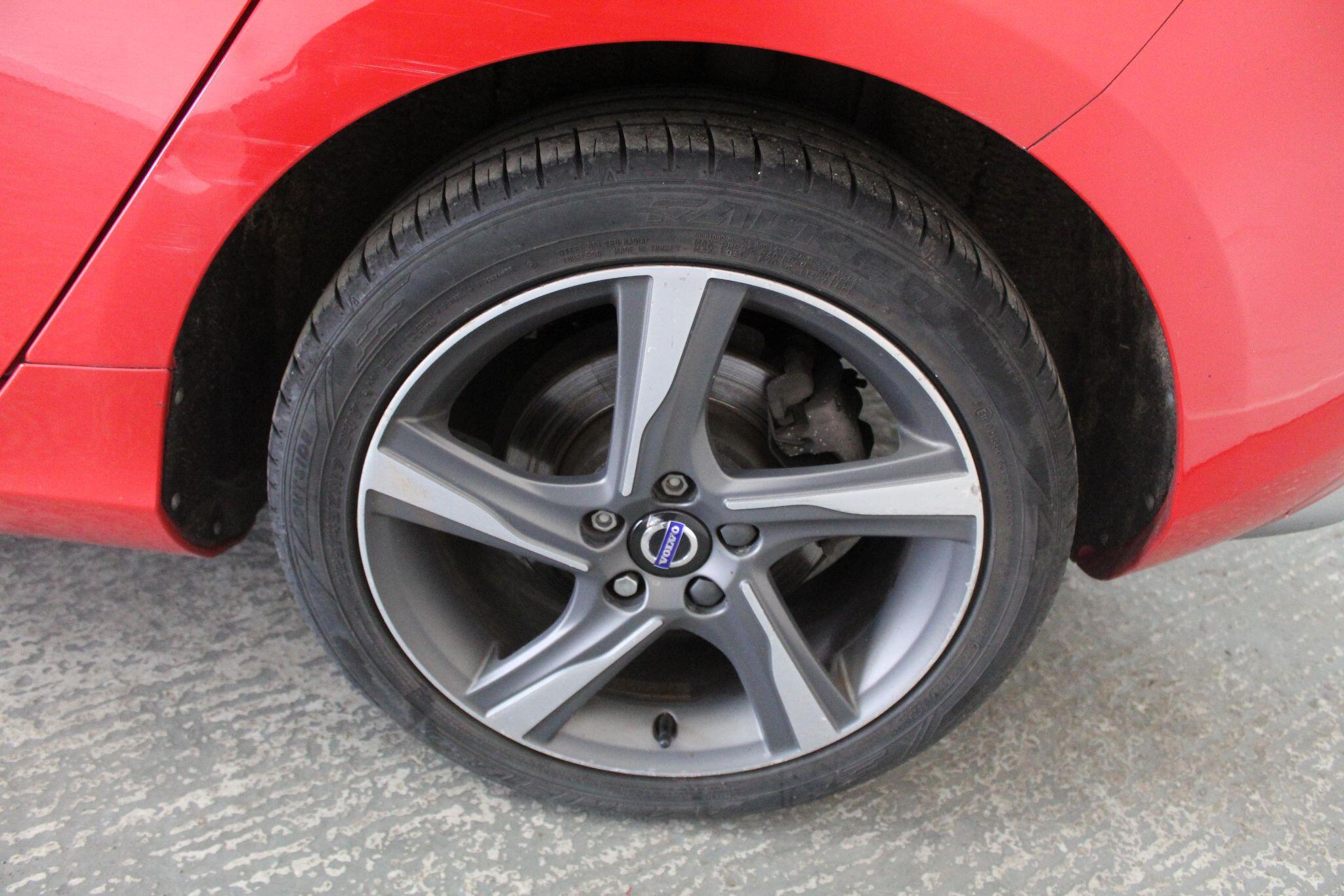 Volvo V40 view 52